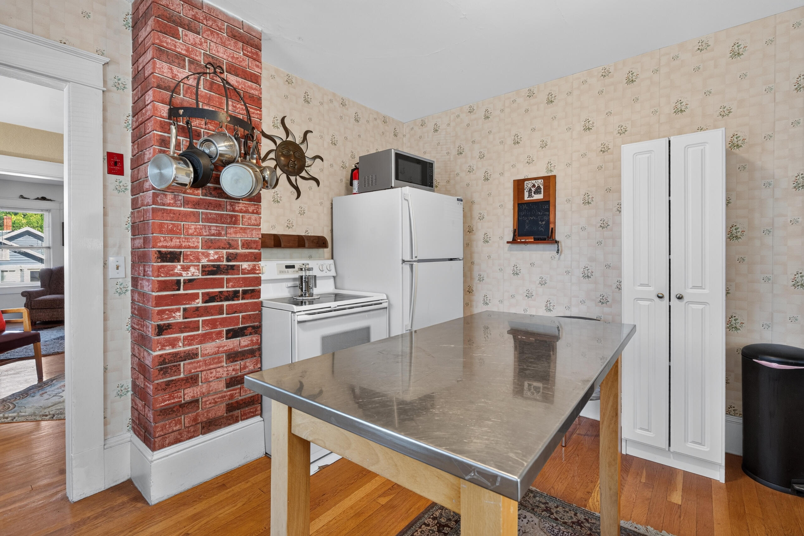 property viewer photo 10