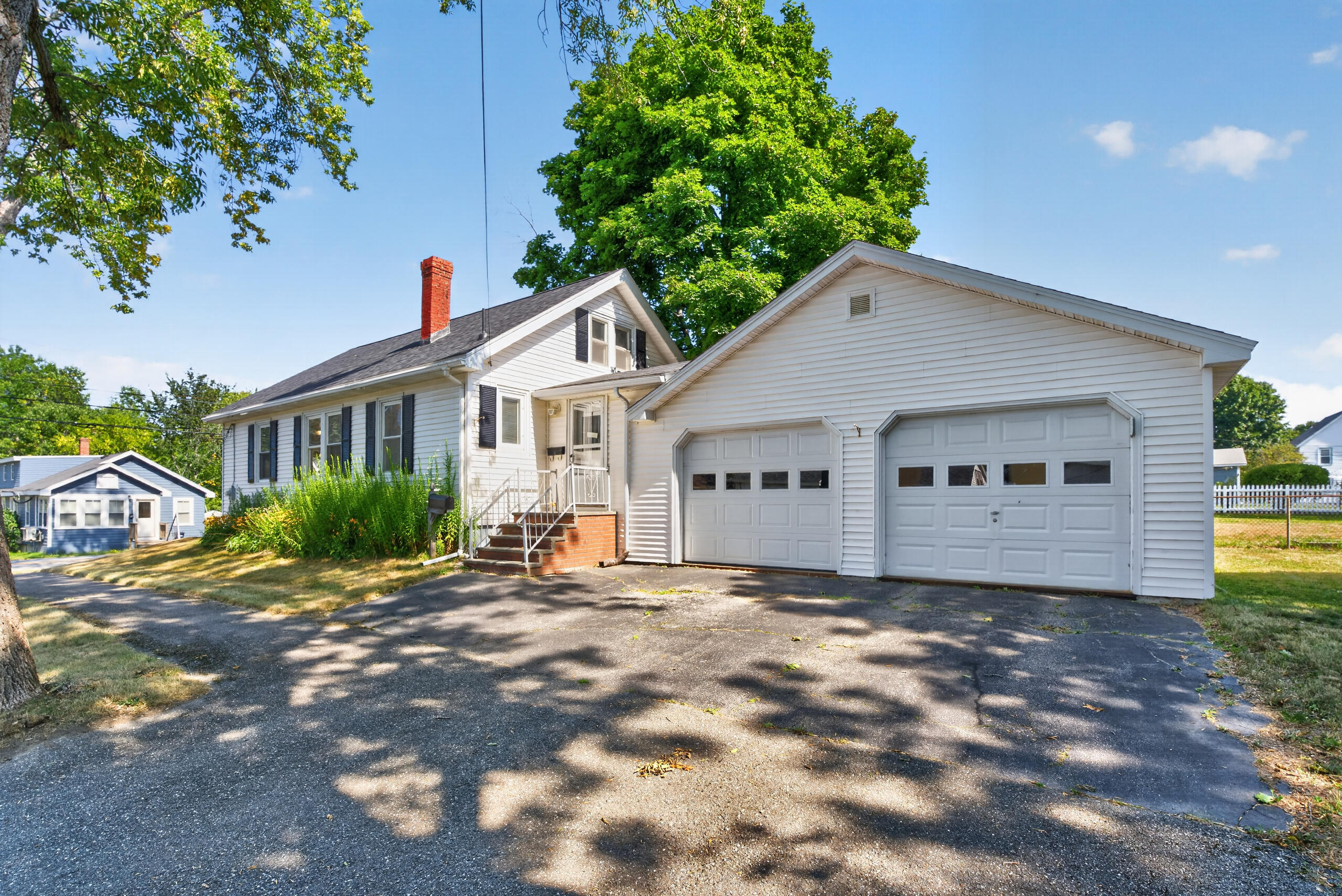 property viewer photo 3