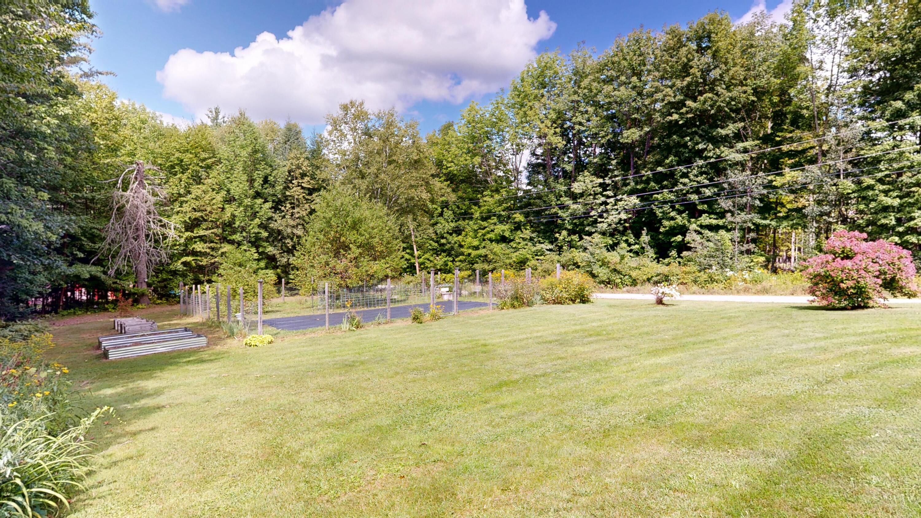 main property photo 40