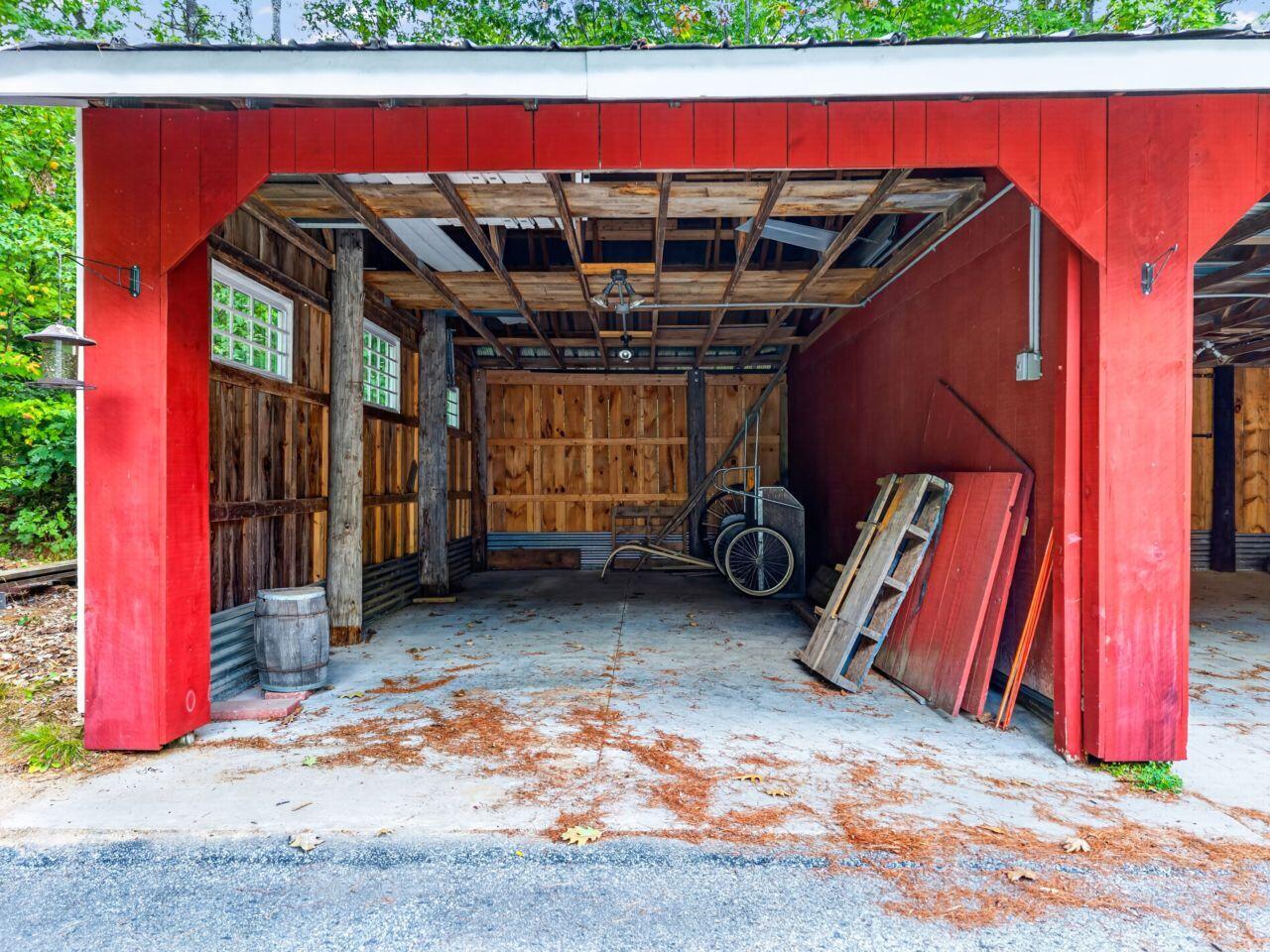 main property photo 43