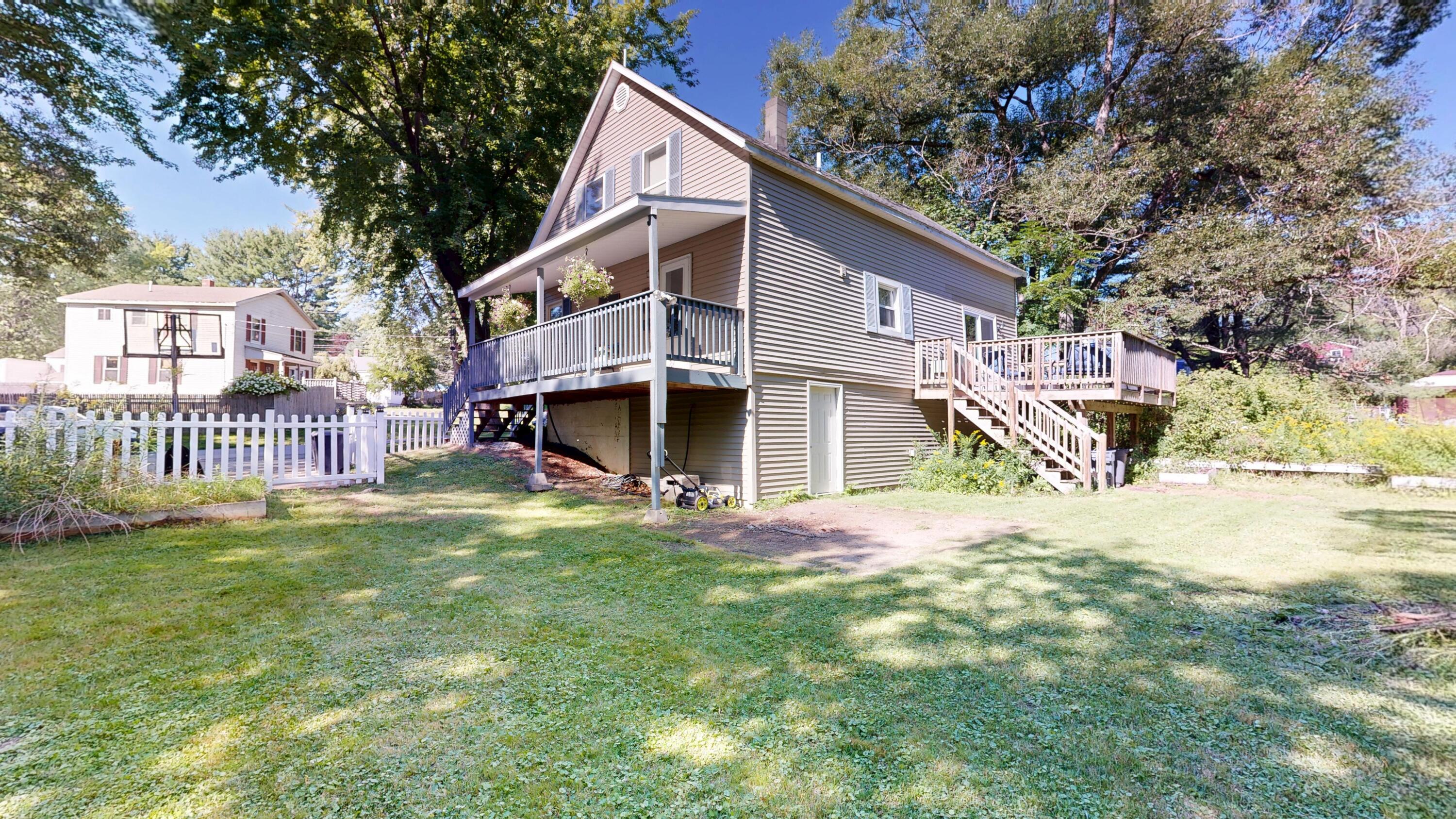 main property photo 37