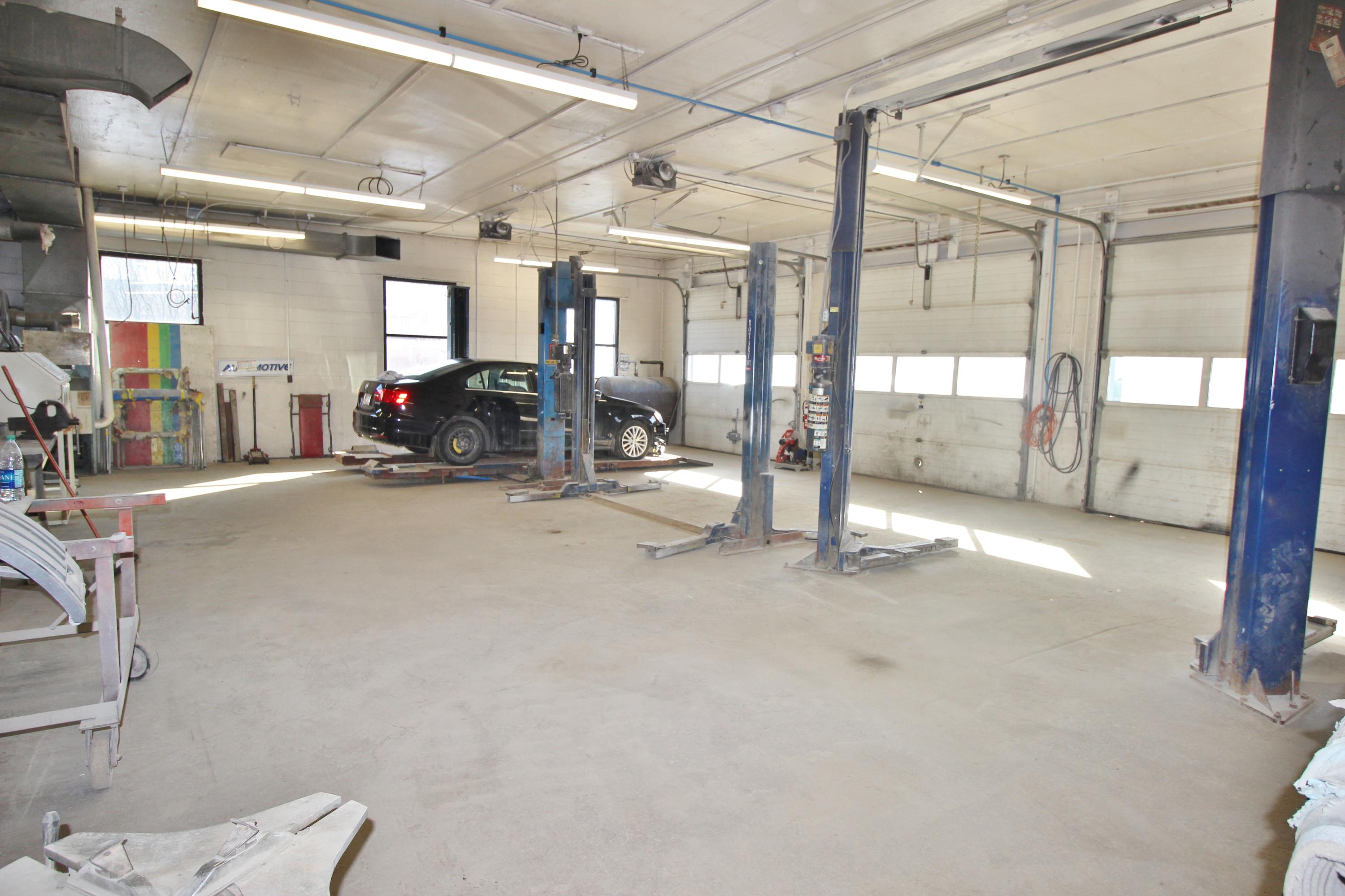 main property photo 12