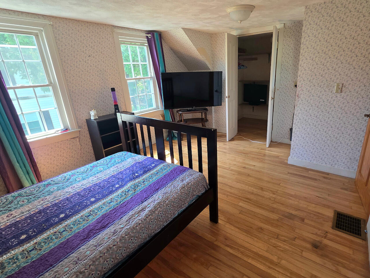main property photo 35