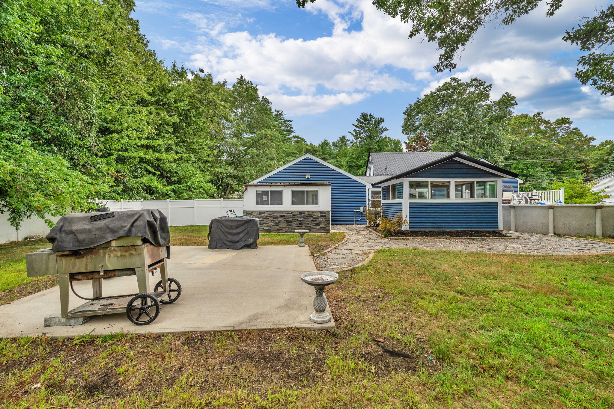 main property photo 60