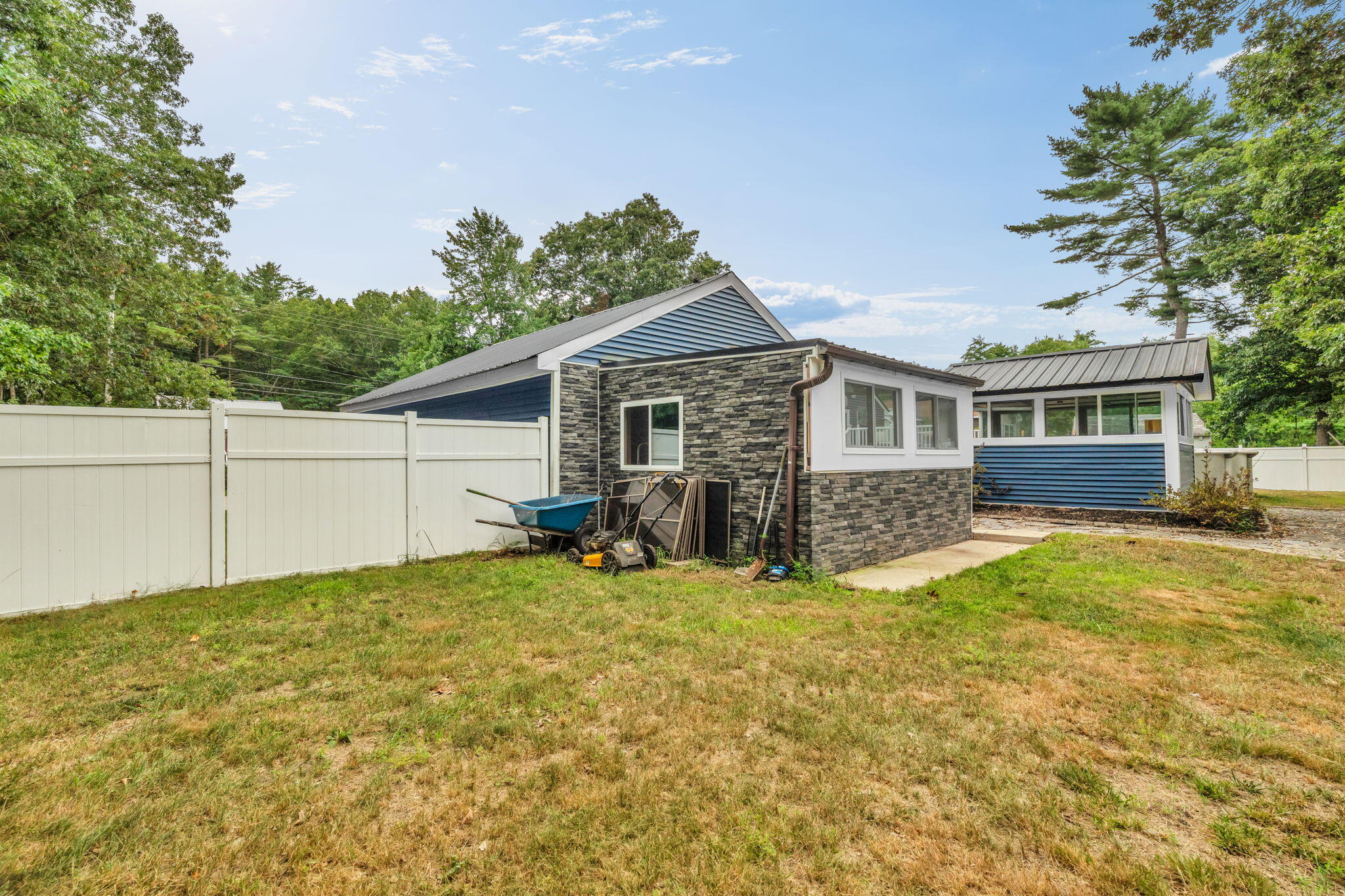 main property photo 63