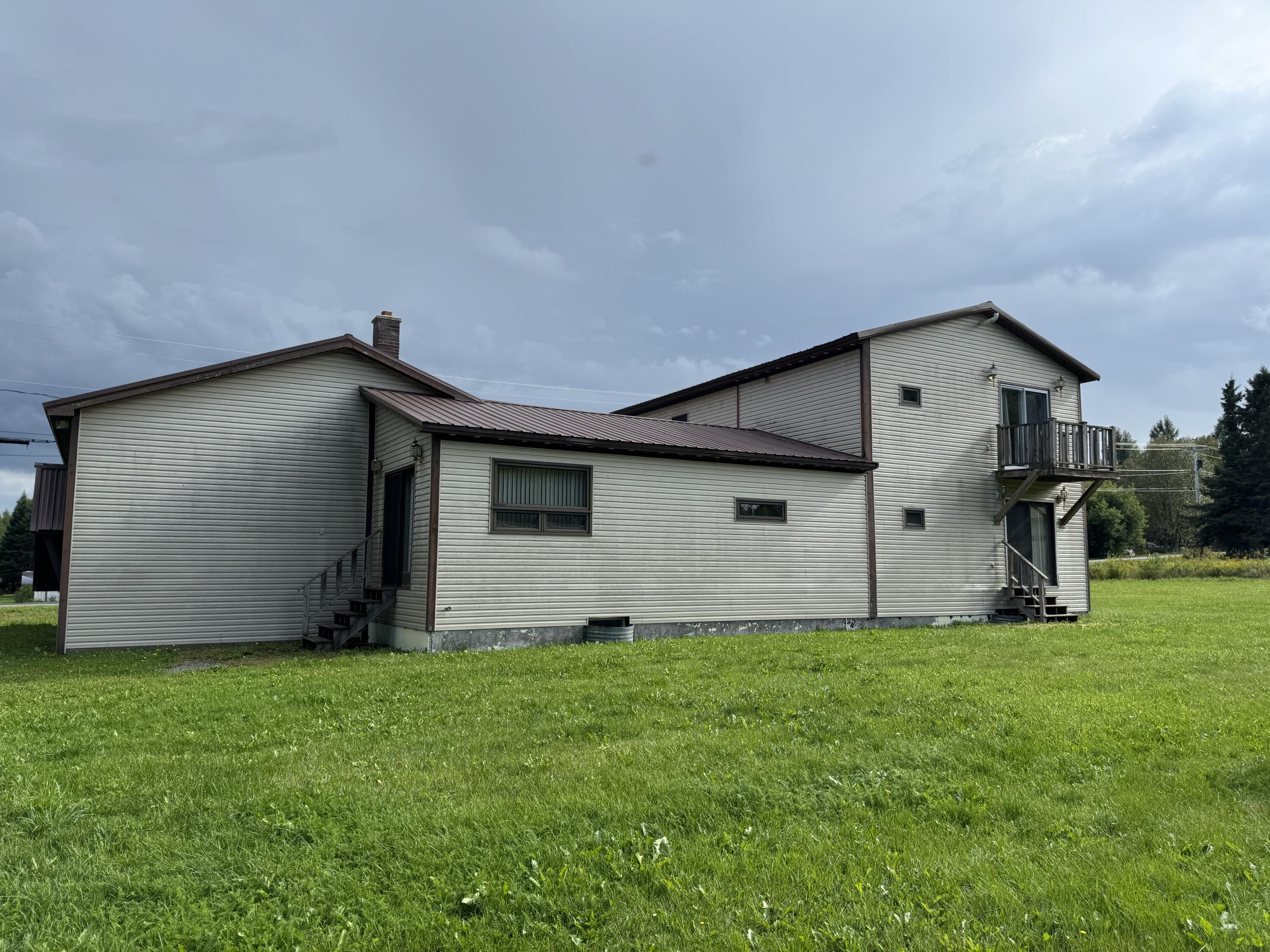main property photo 17