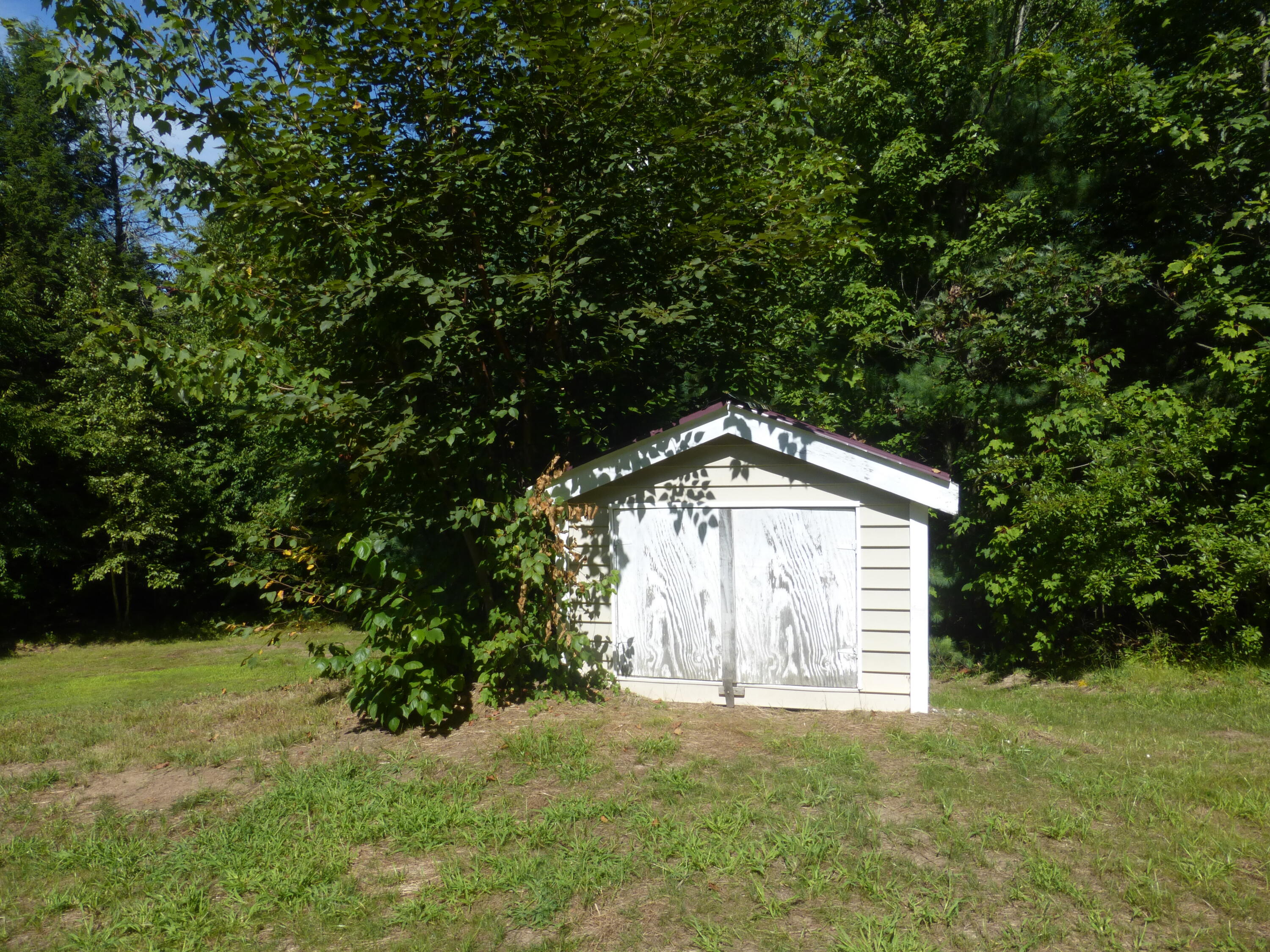 main property photo 34