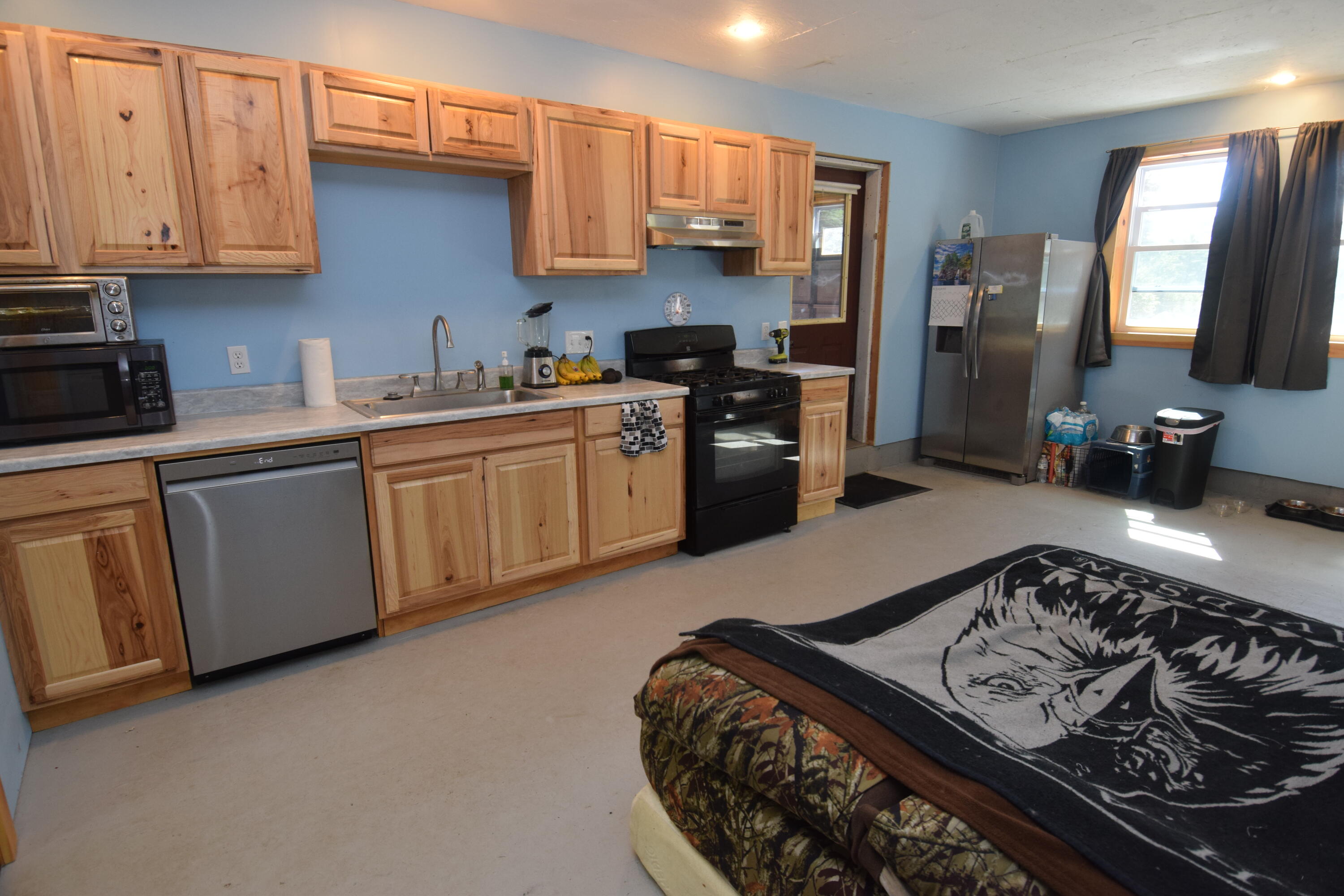 main property photo 40