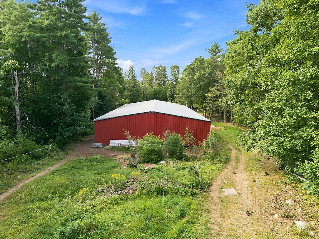 main property photo 19