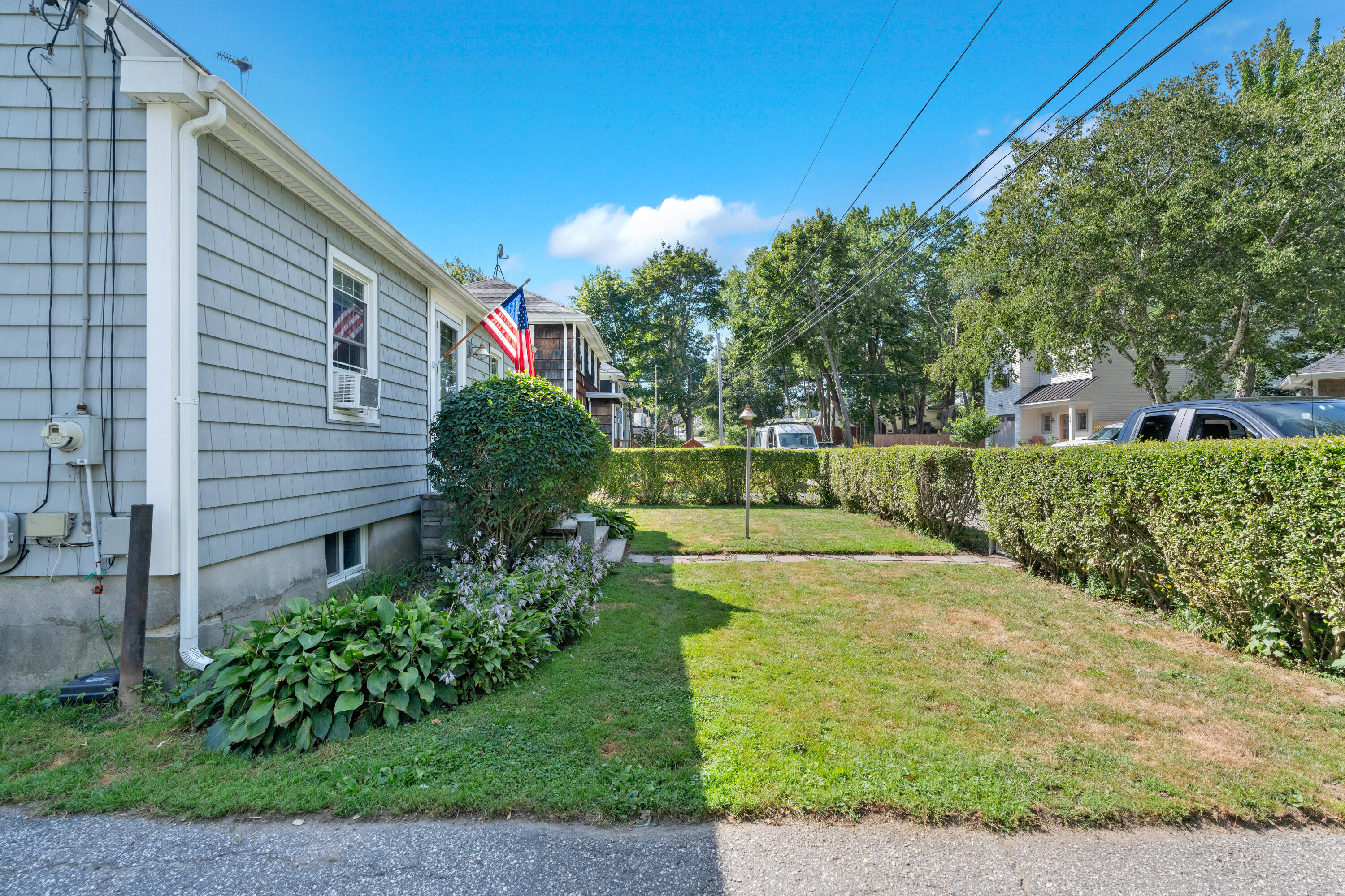main property photo 25