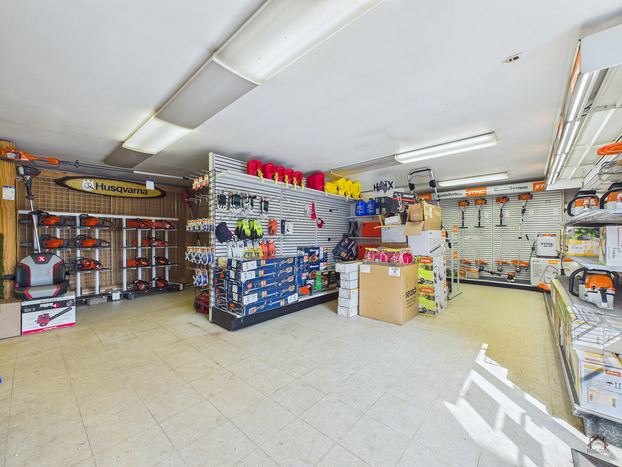 main property photo 19