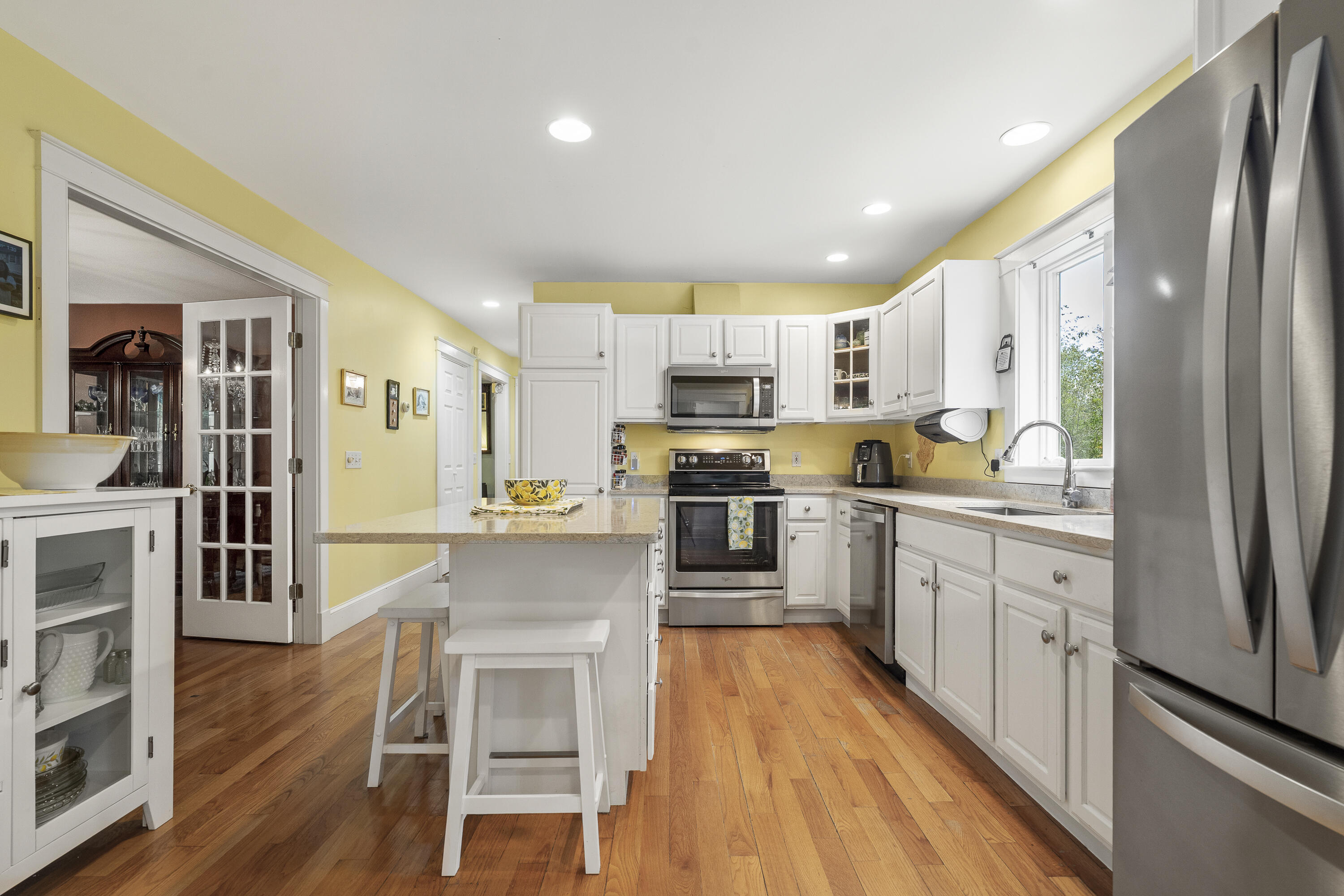 main property photo 11
