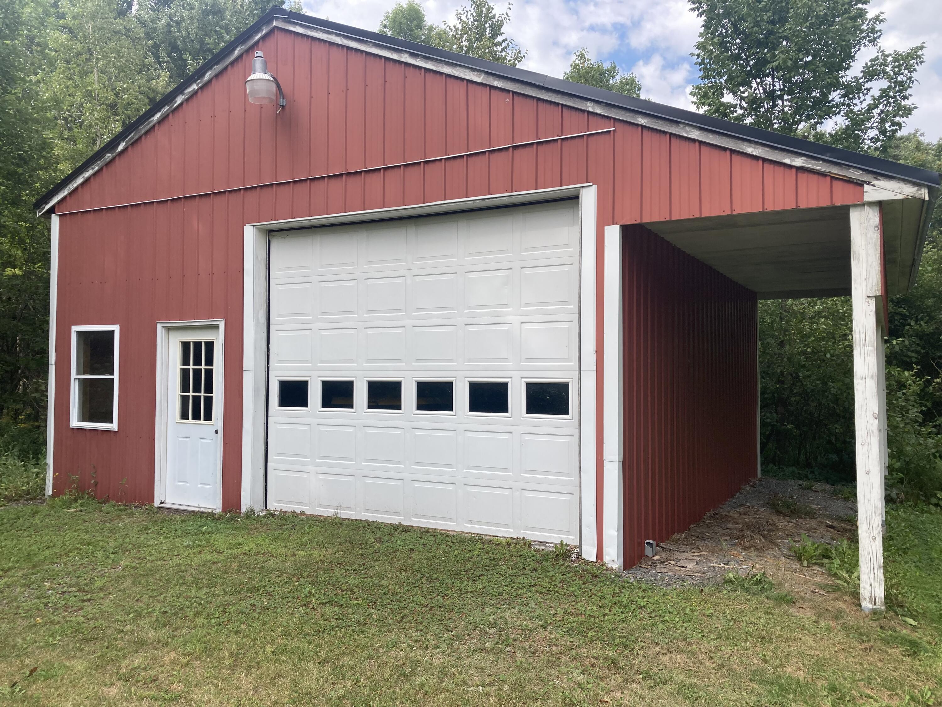 main property photo 24