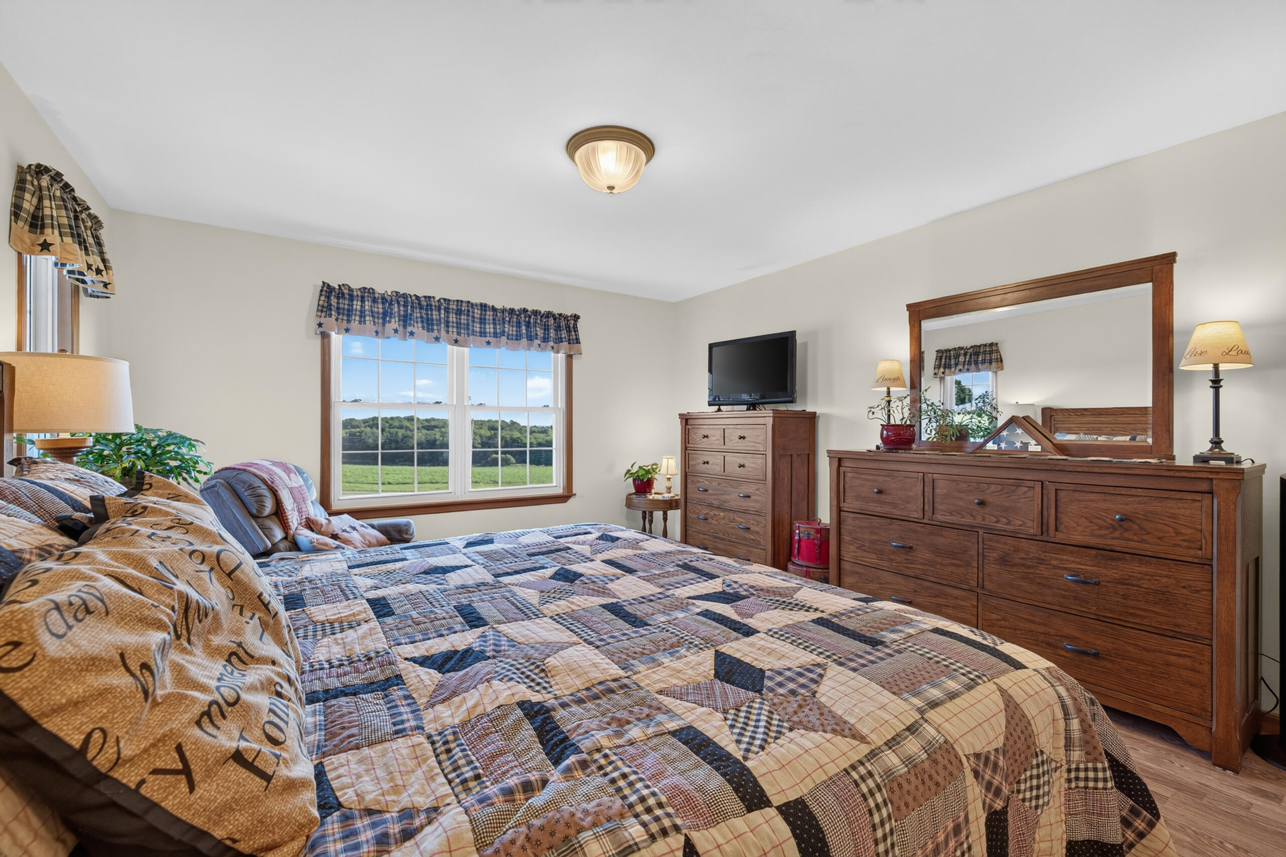 main property photo 49