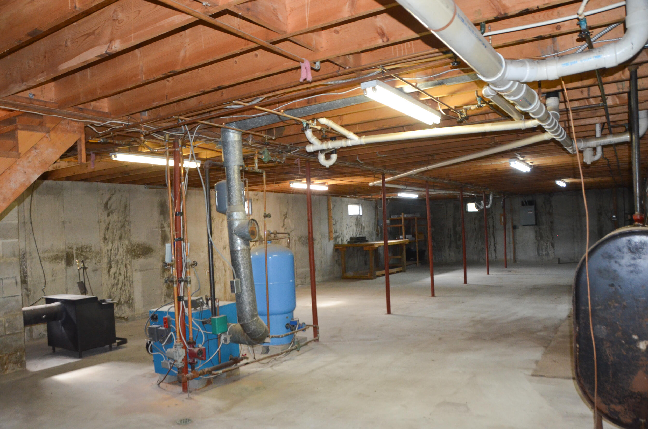 main property photo 41