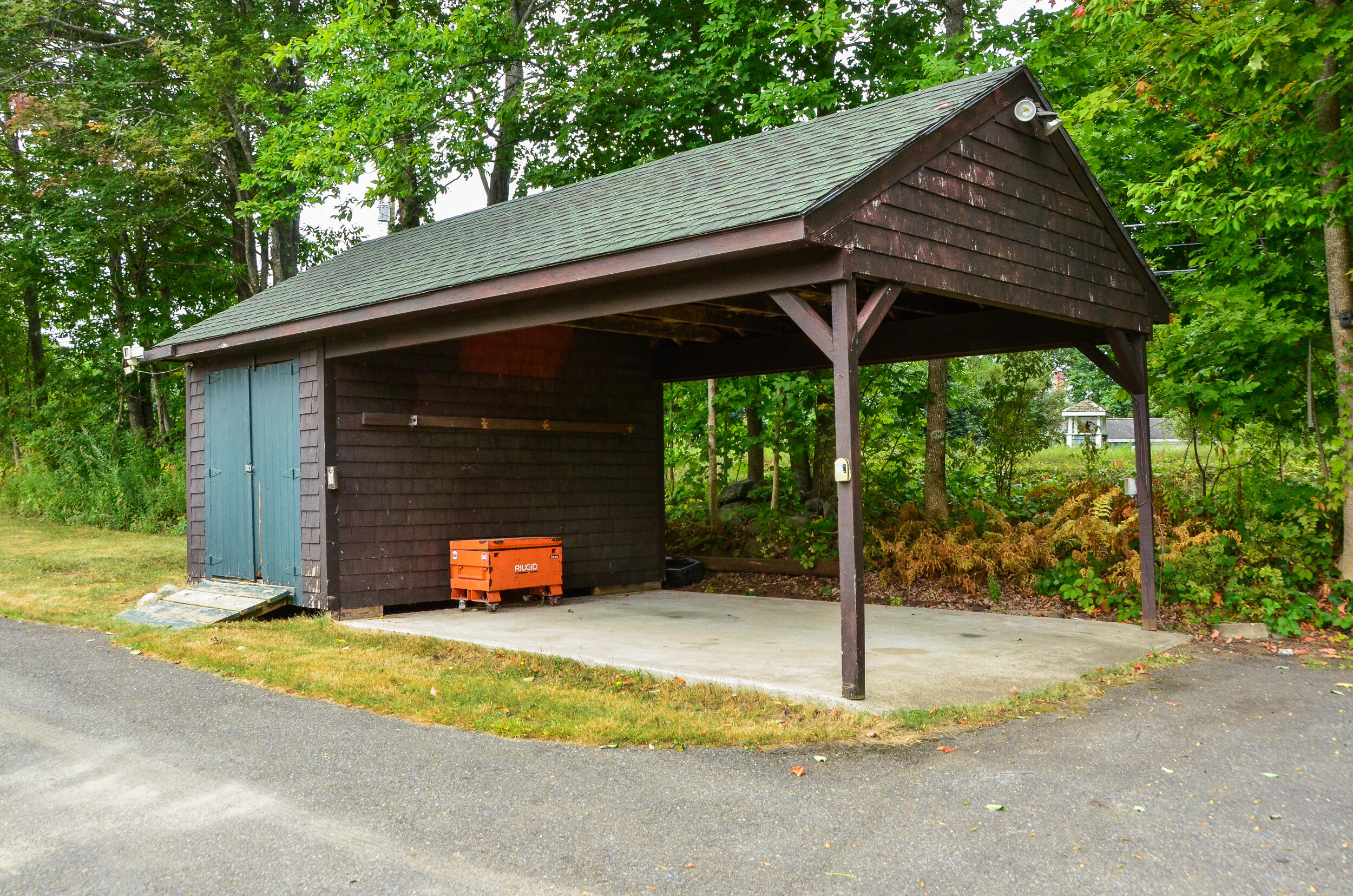 main property photo 49