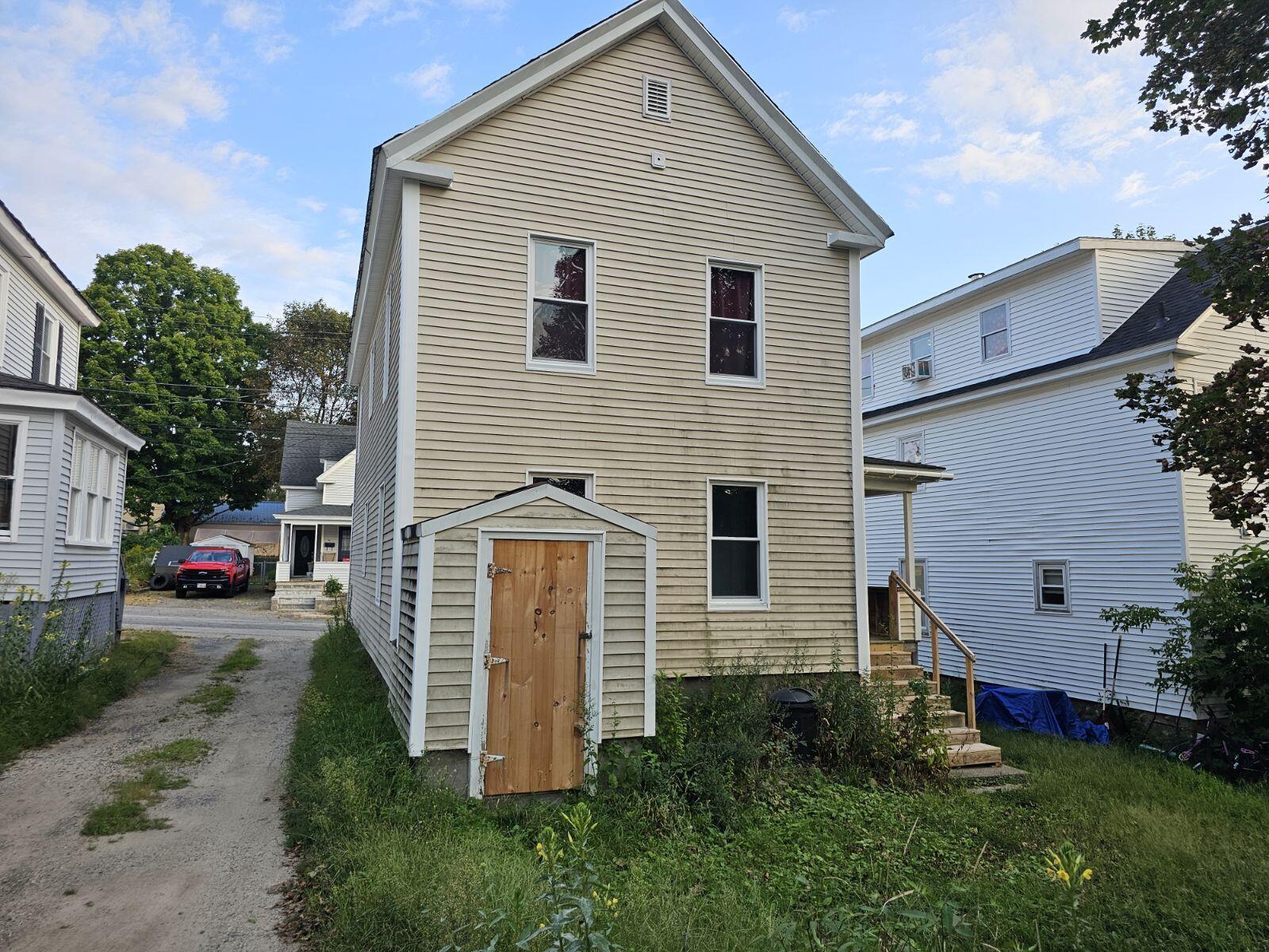 main property photo 31