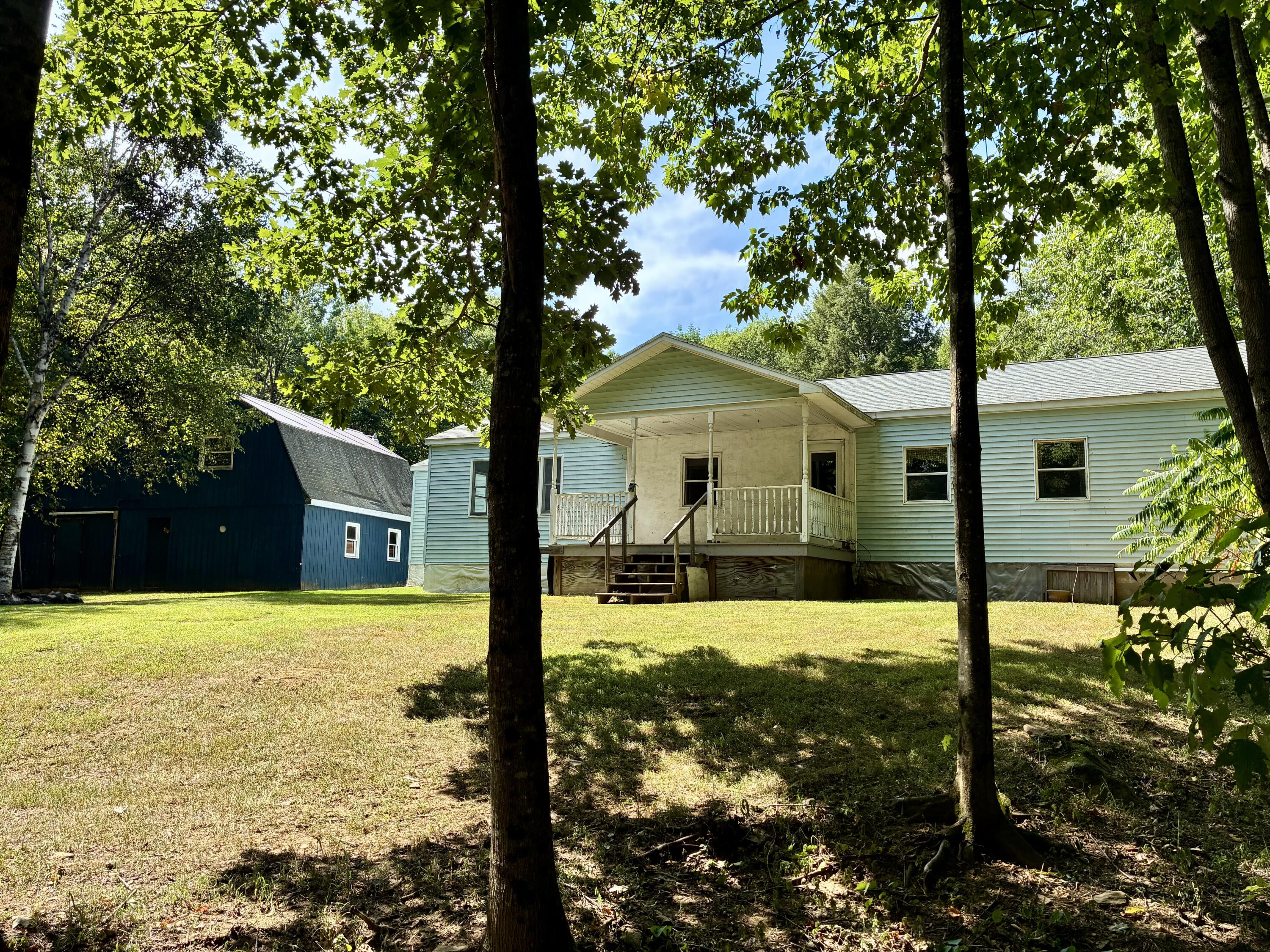 main property photo 27