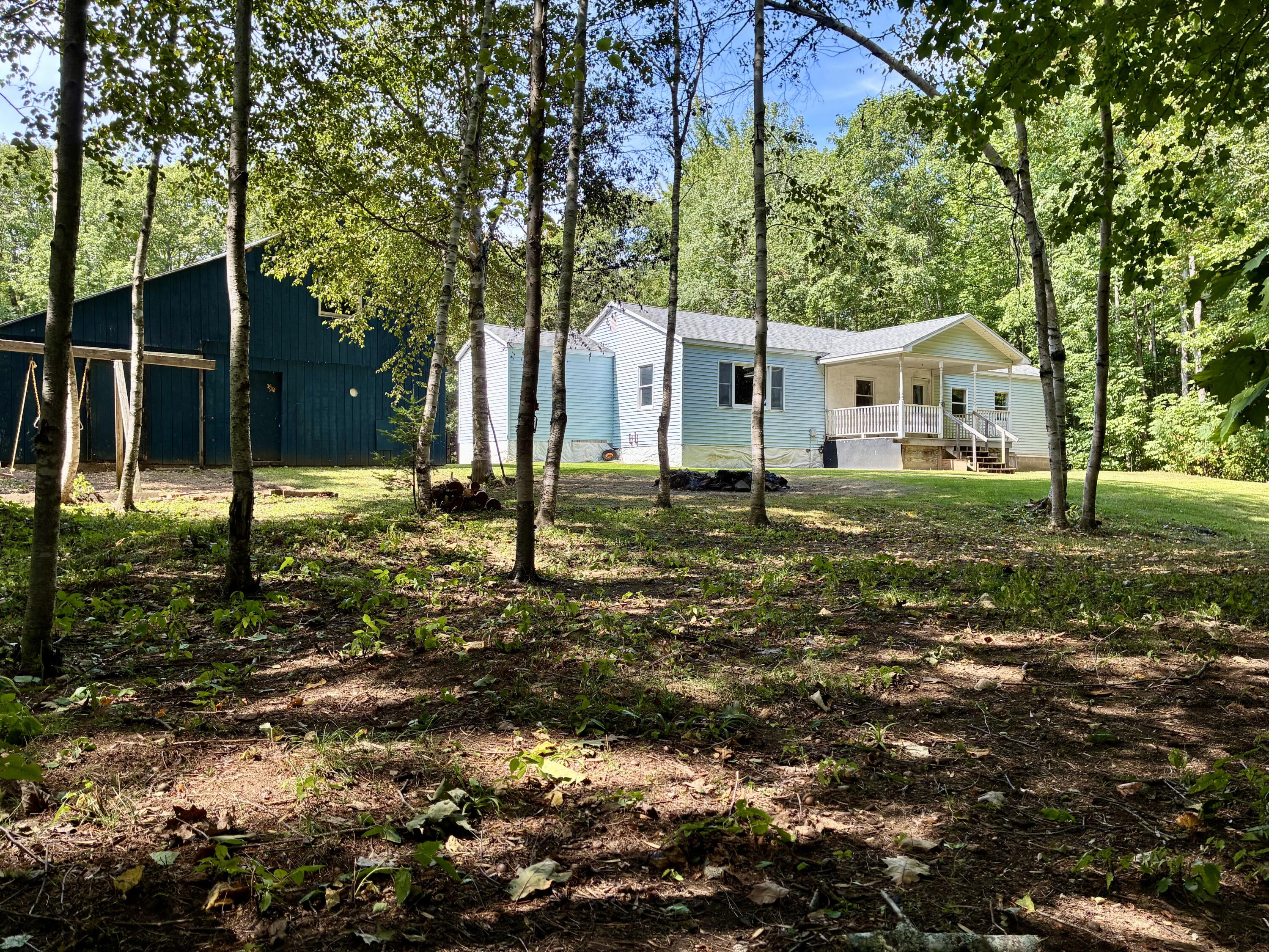 main property photo 37