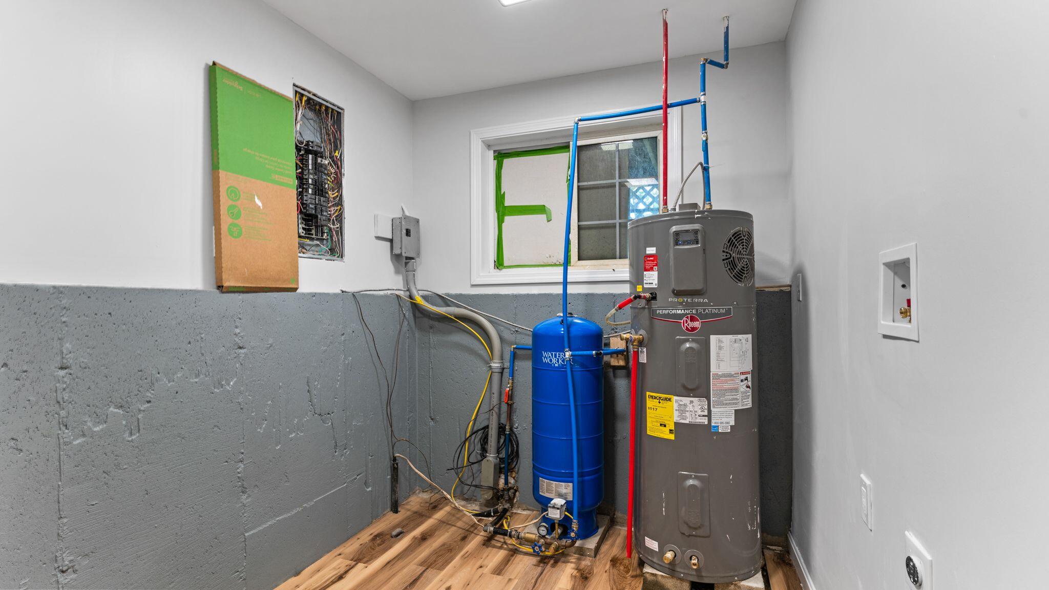 main property photo 30