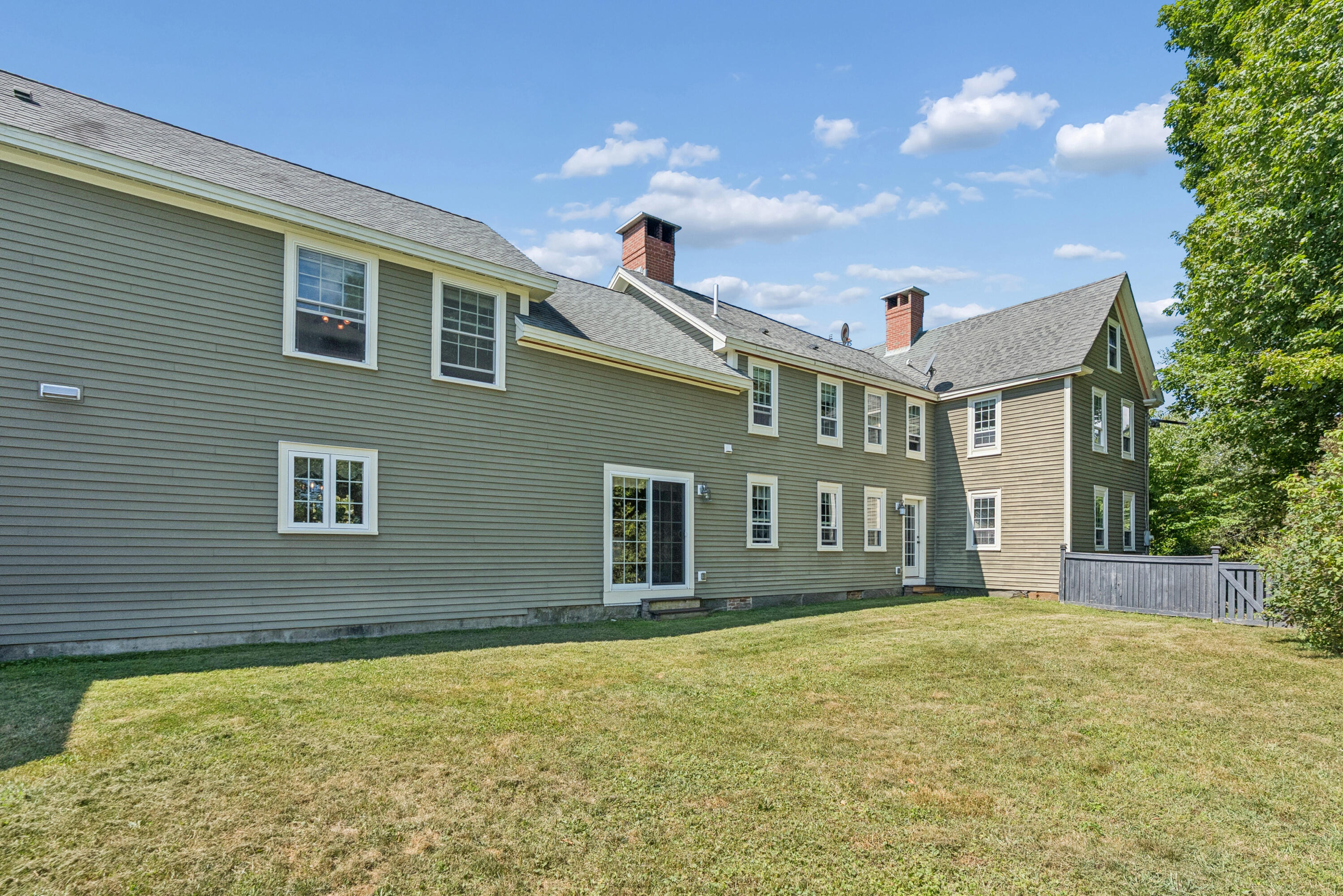 main property photo 50