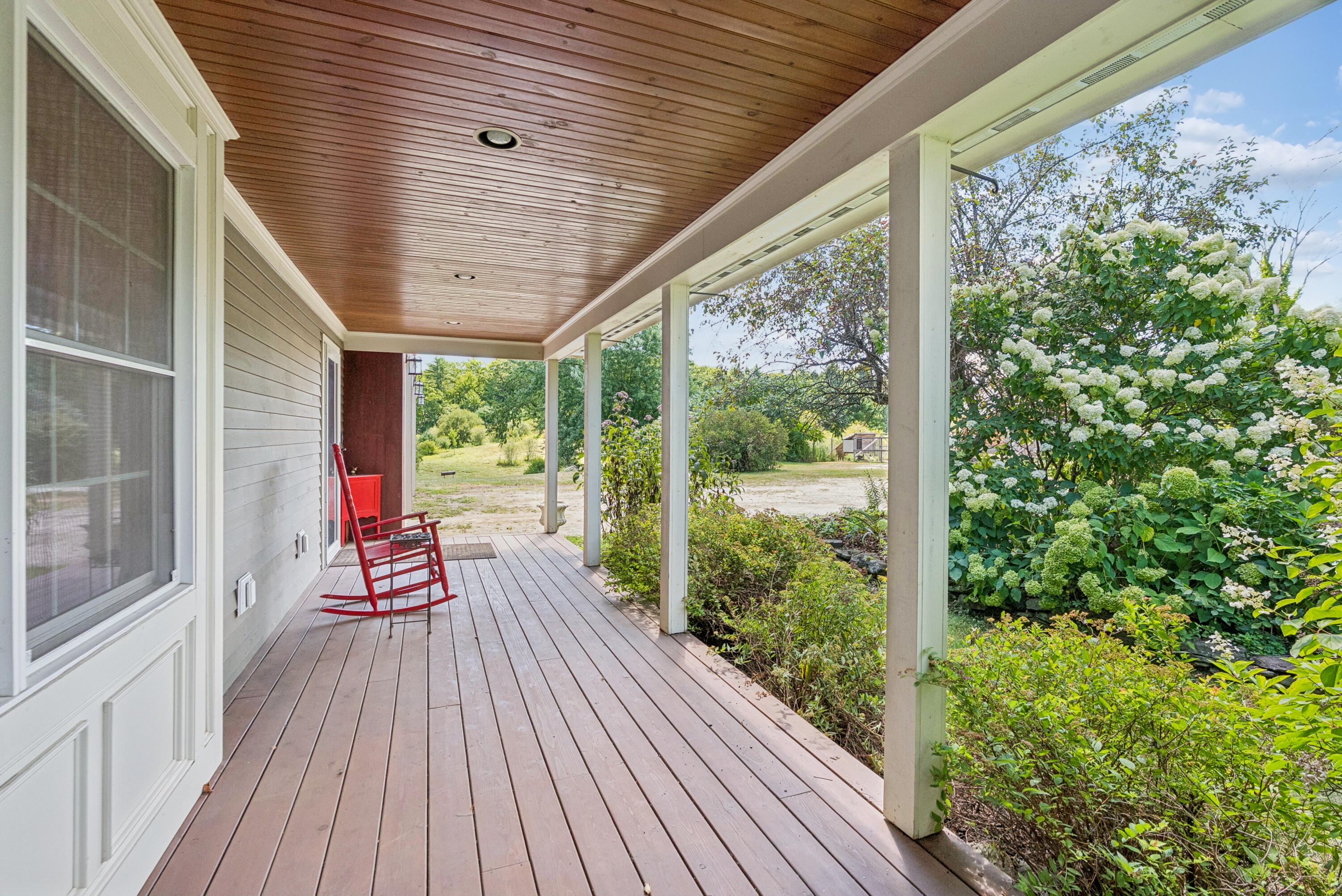 main property photo 59