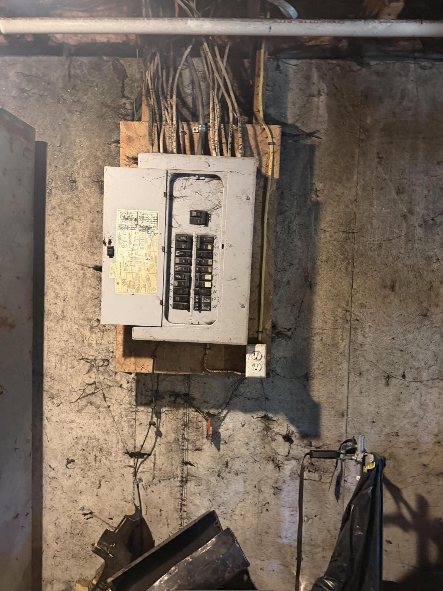 main property photo 6