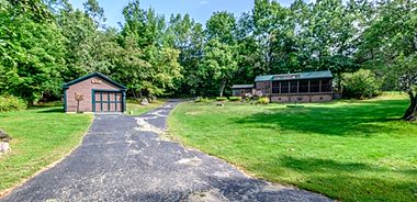 image of property with 1 Bed | 1 Bath | 444 Sqft