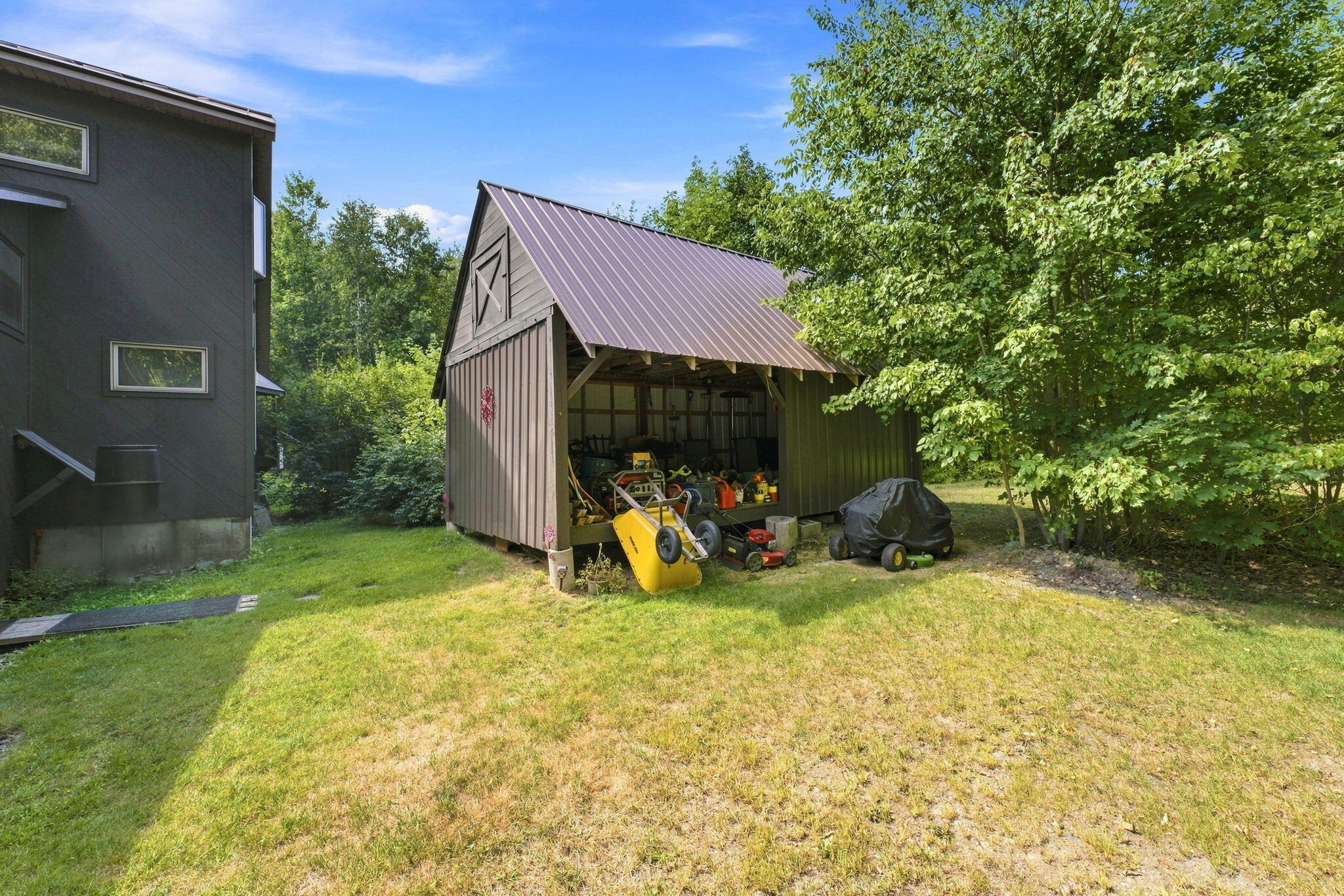main property photo 7