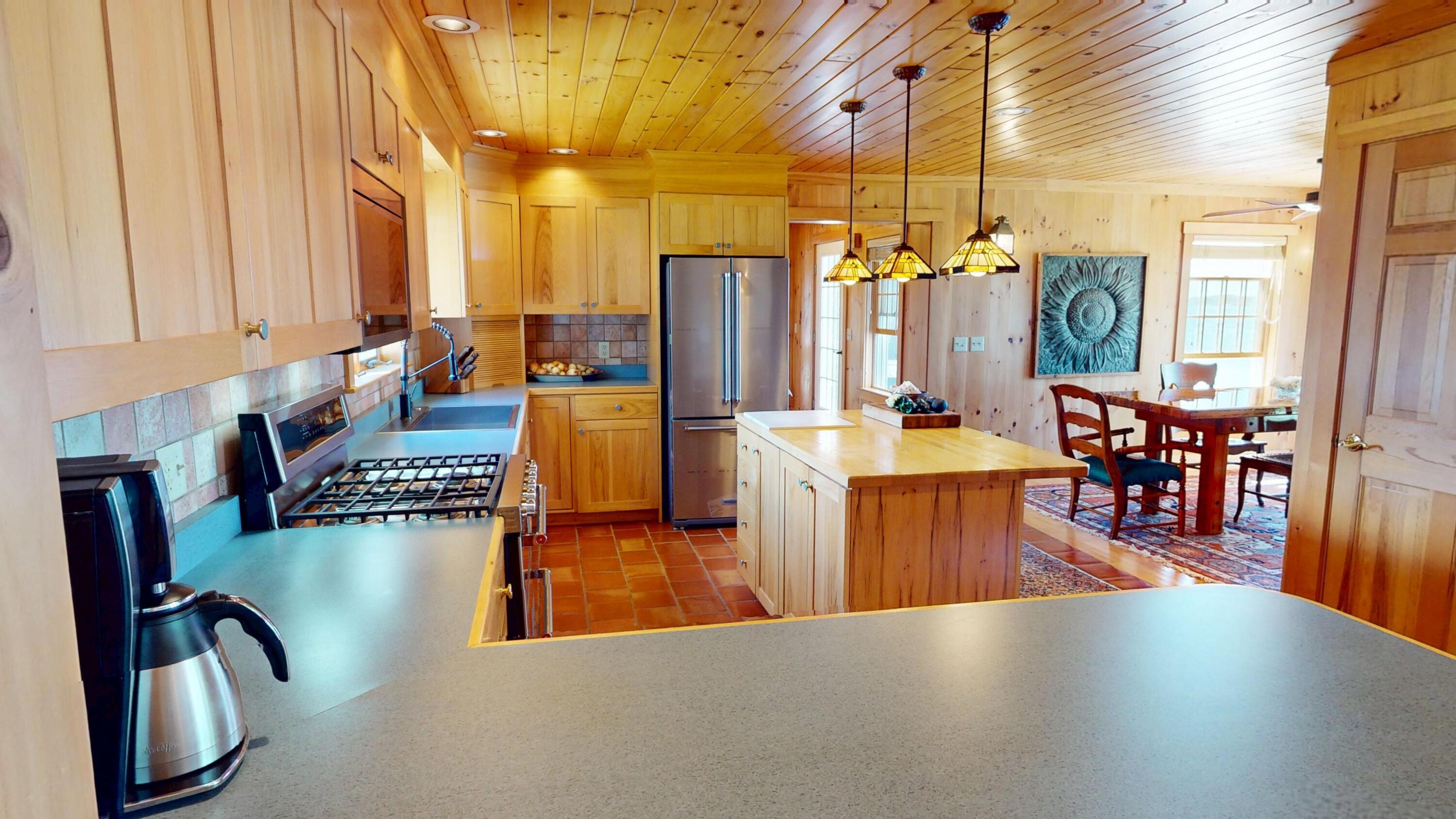main property photo 74