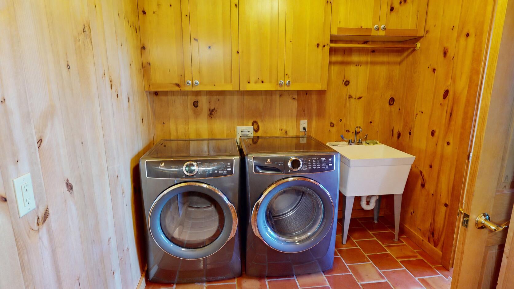 main property photo 80