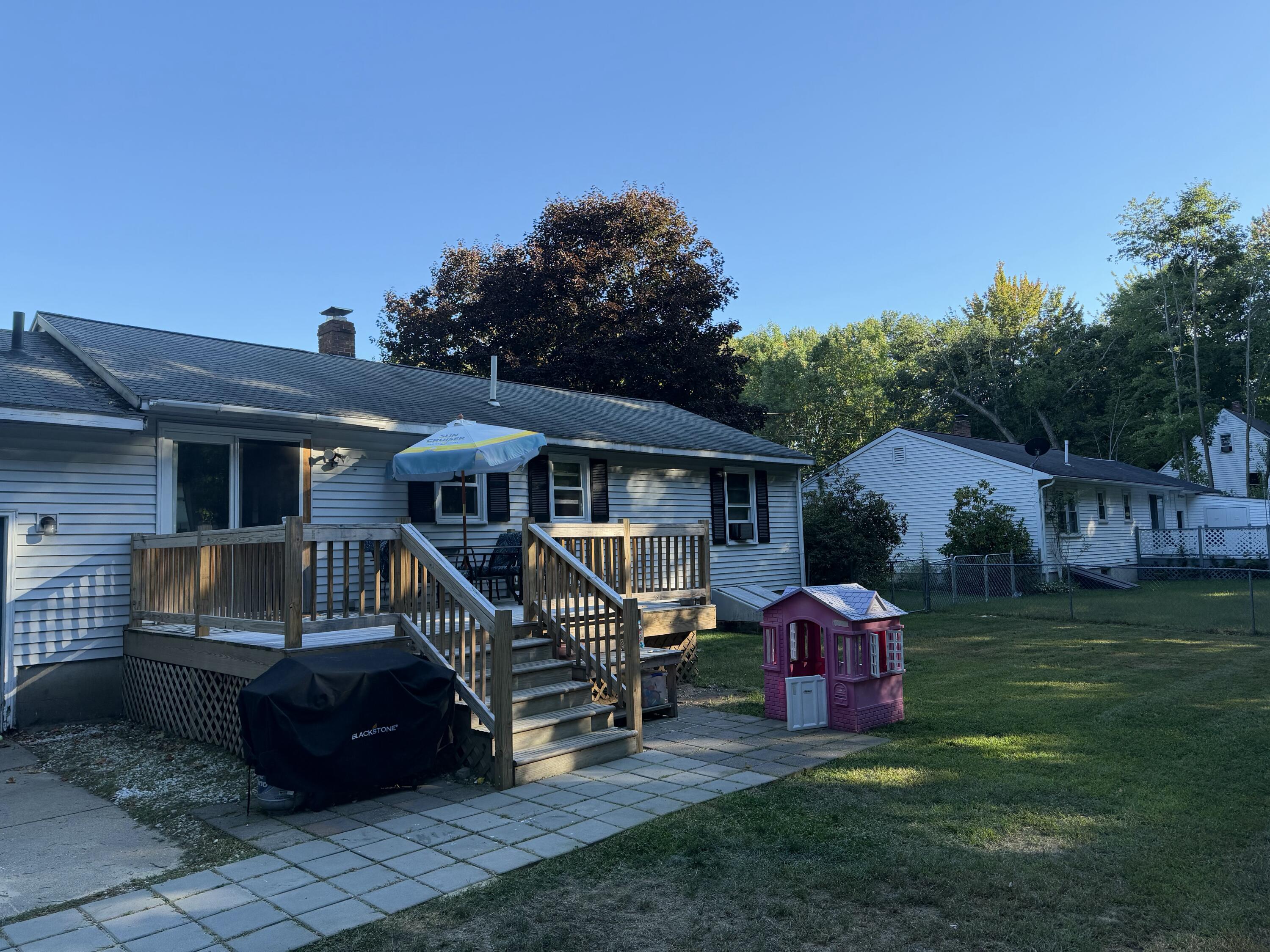 main property photo 50