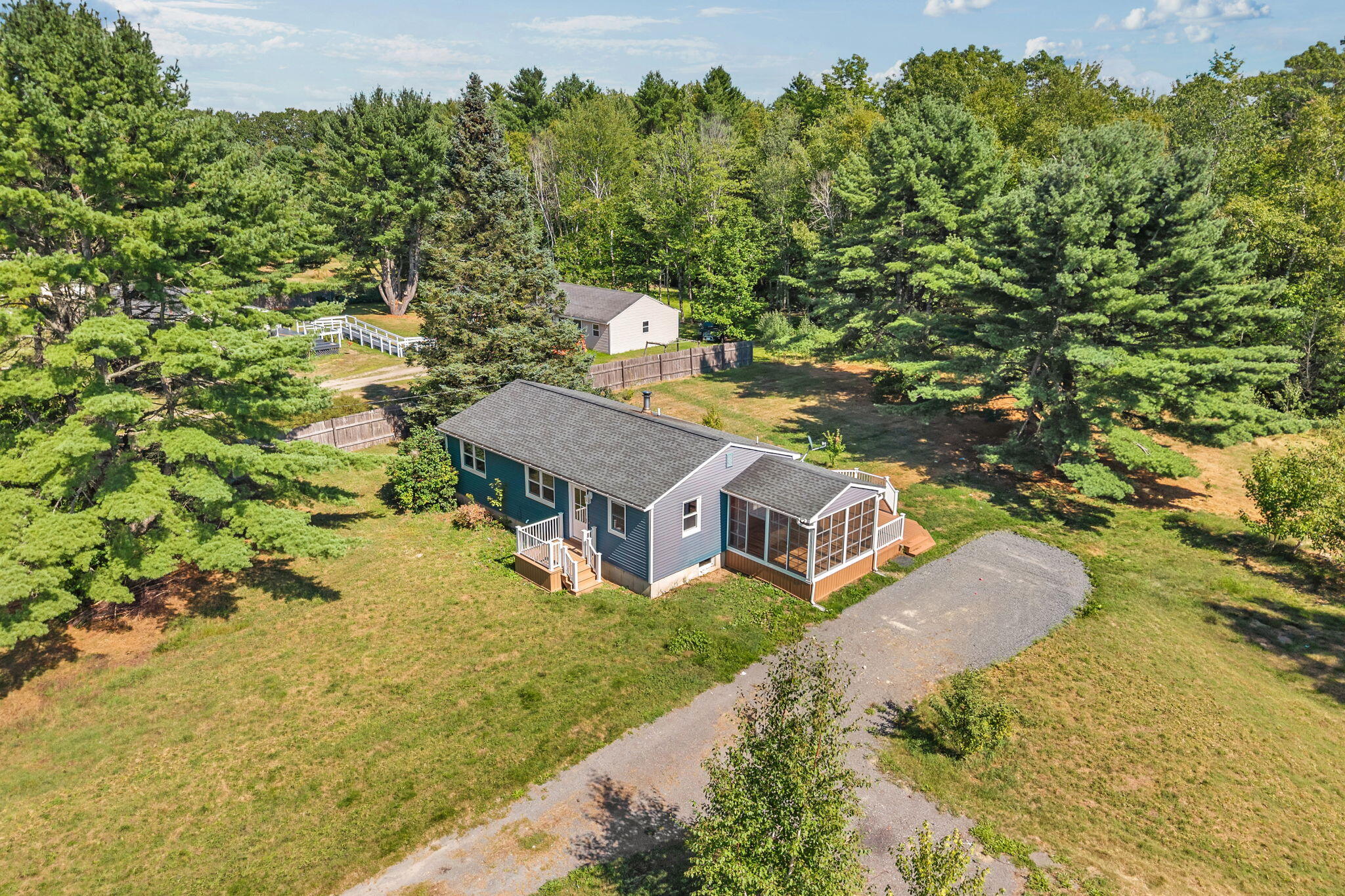 main property photo 43