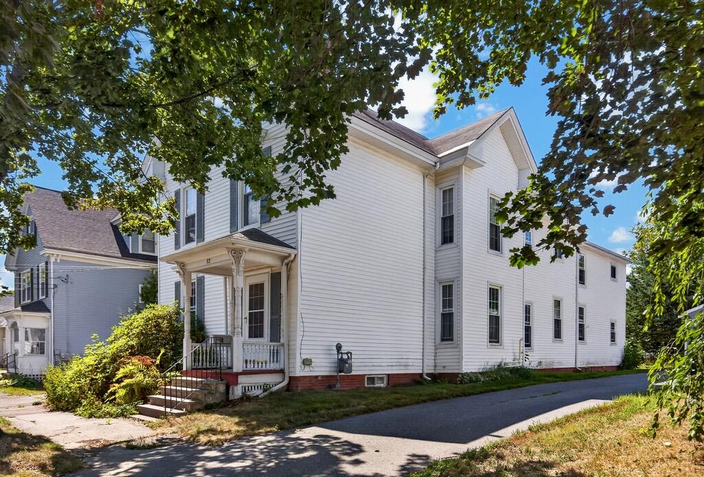 main property photo 40