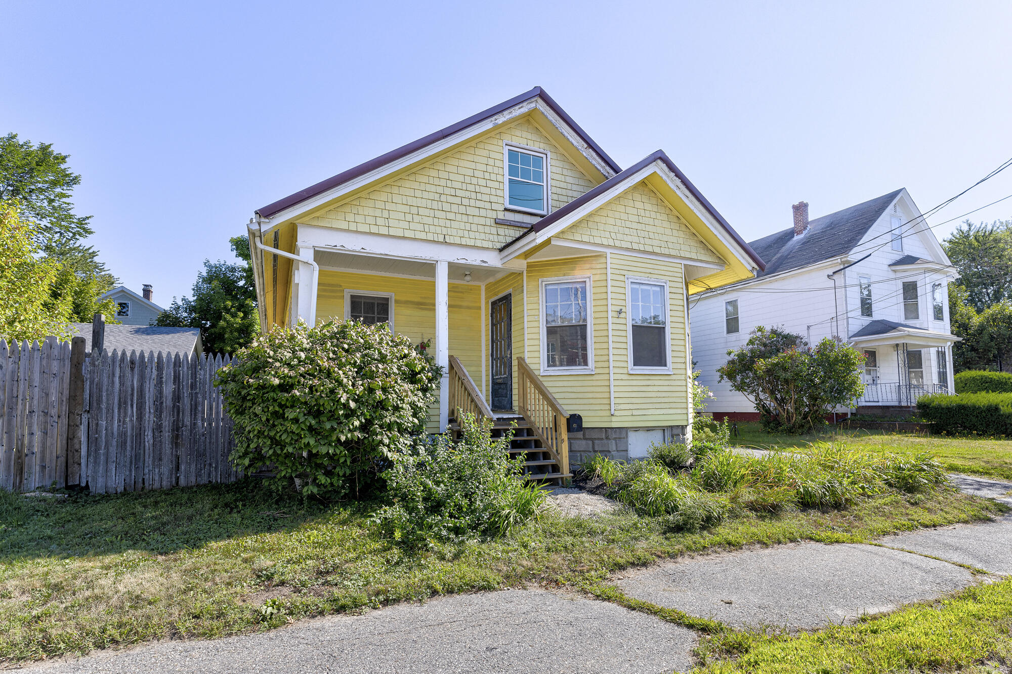 main property photo 37