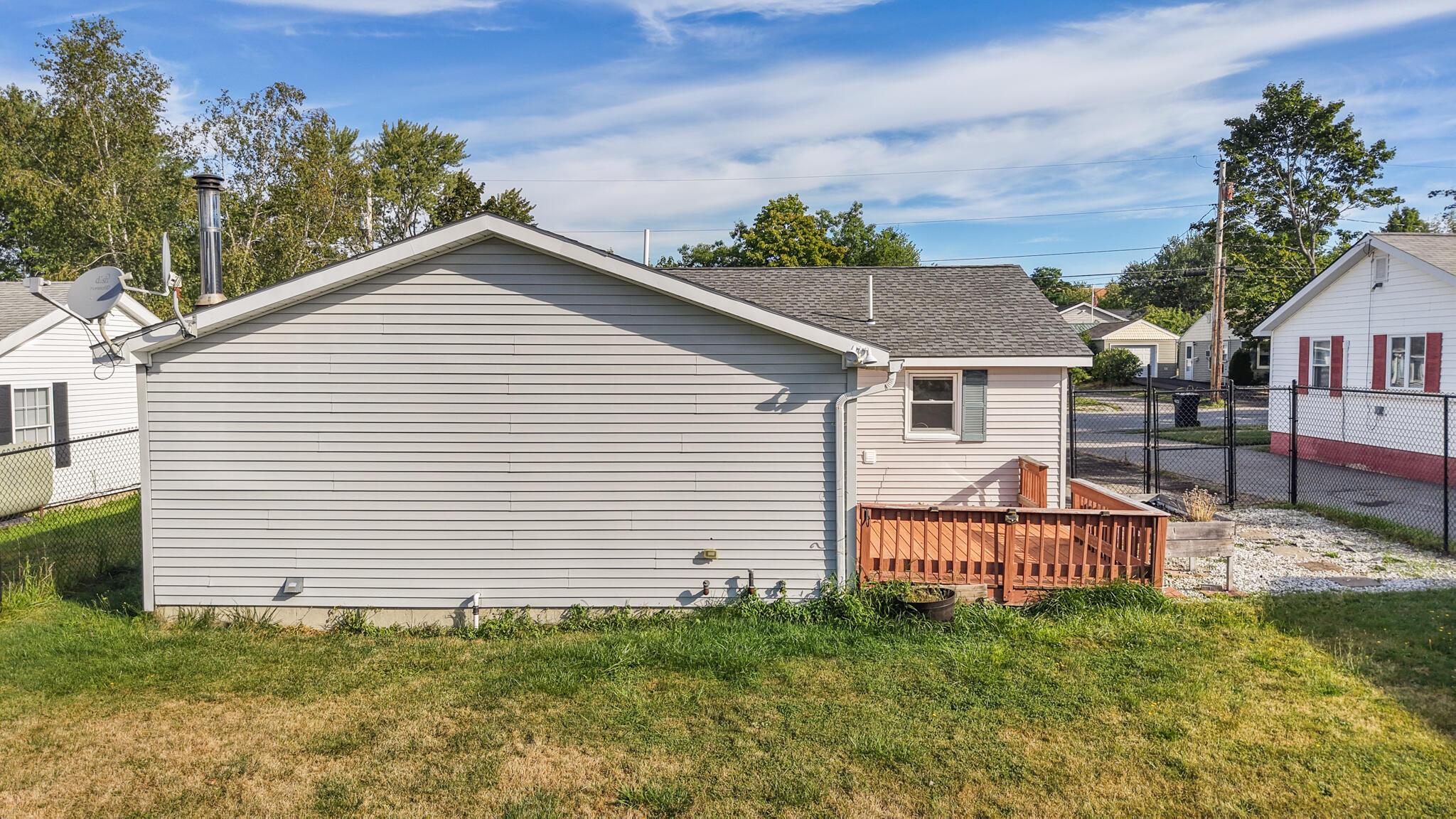 main property photo 29