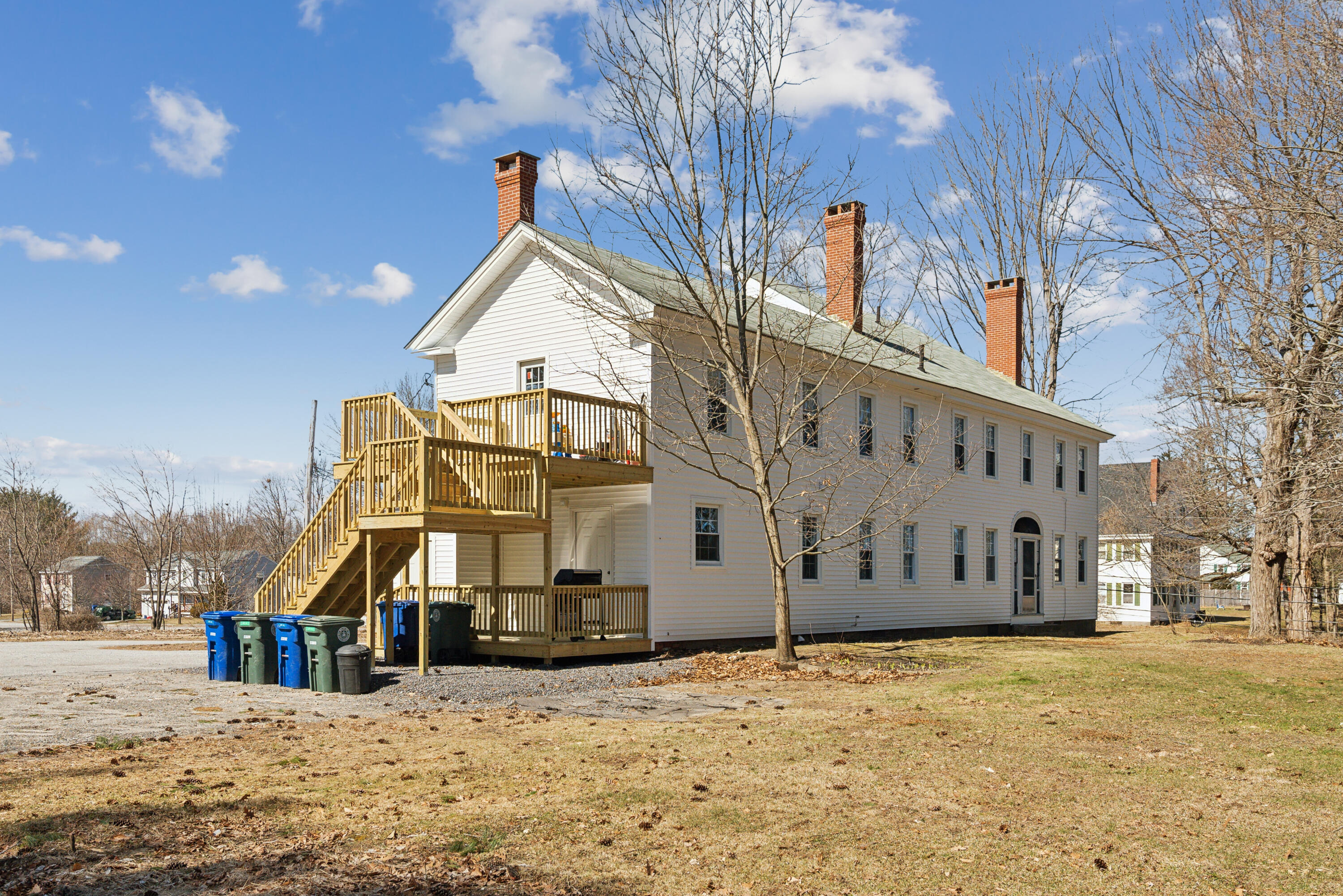 main property photo 33
