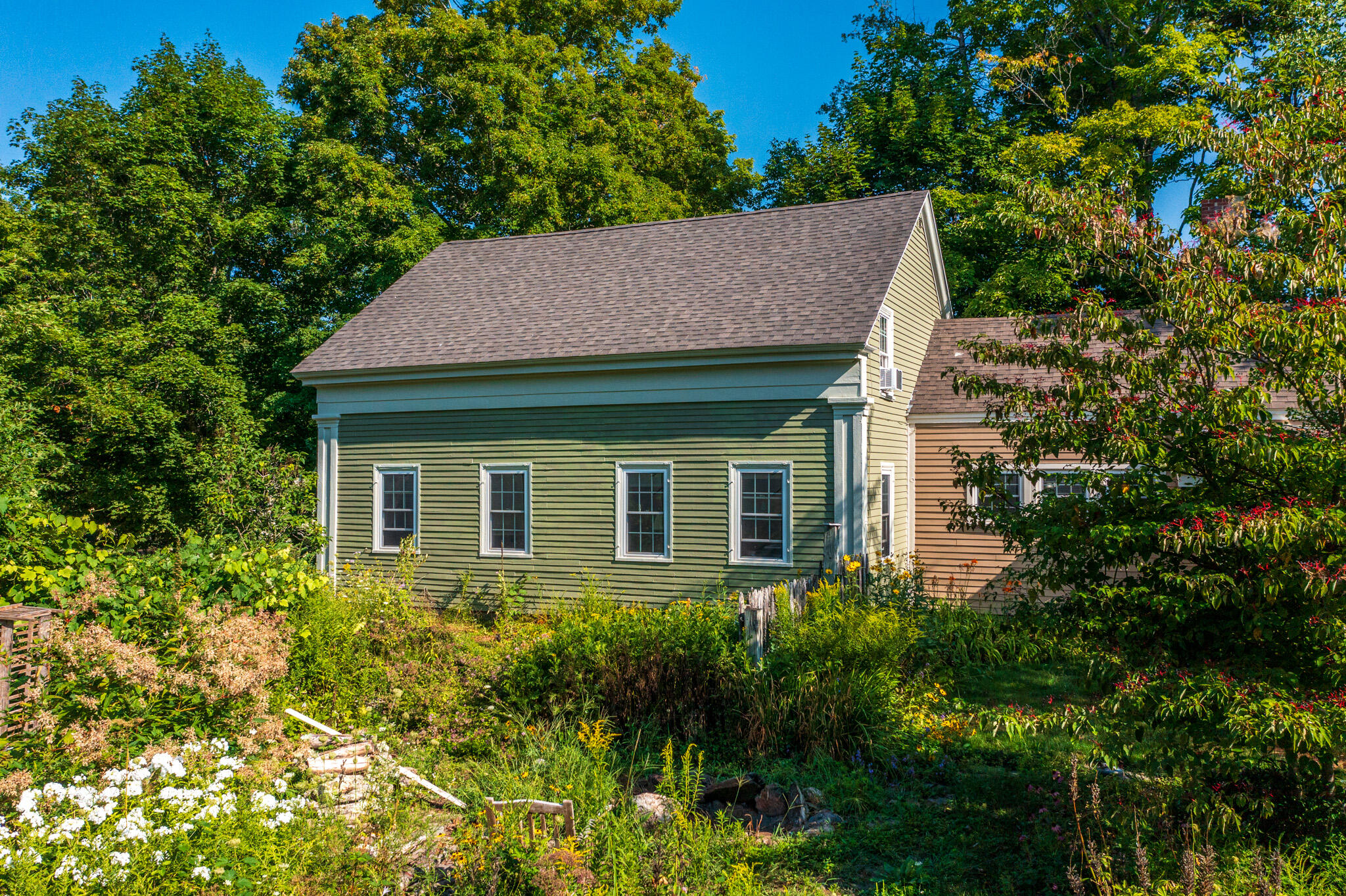 main property photo 64