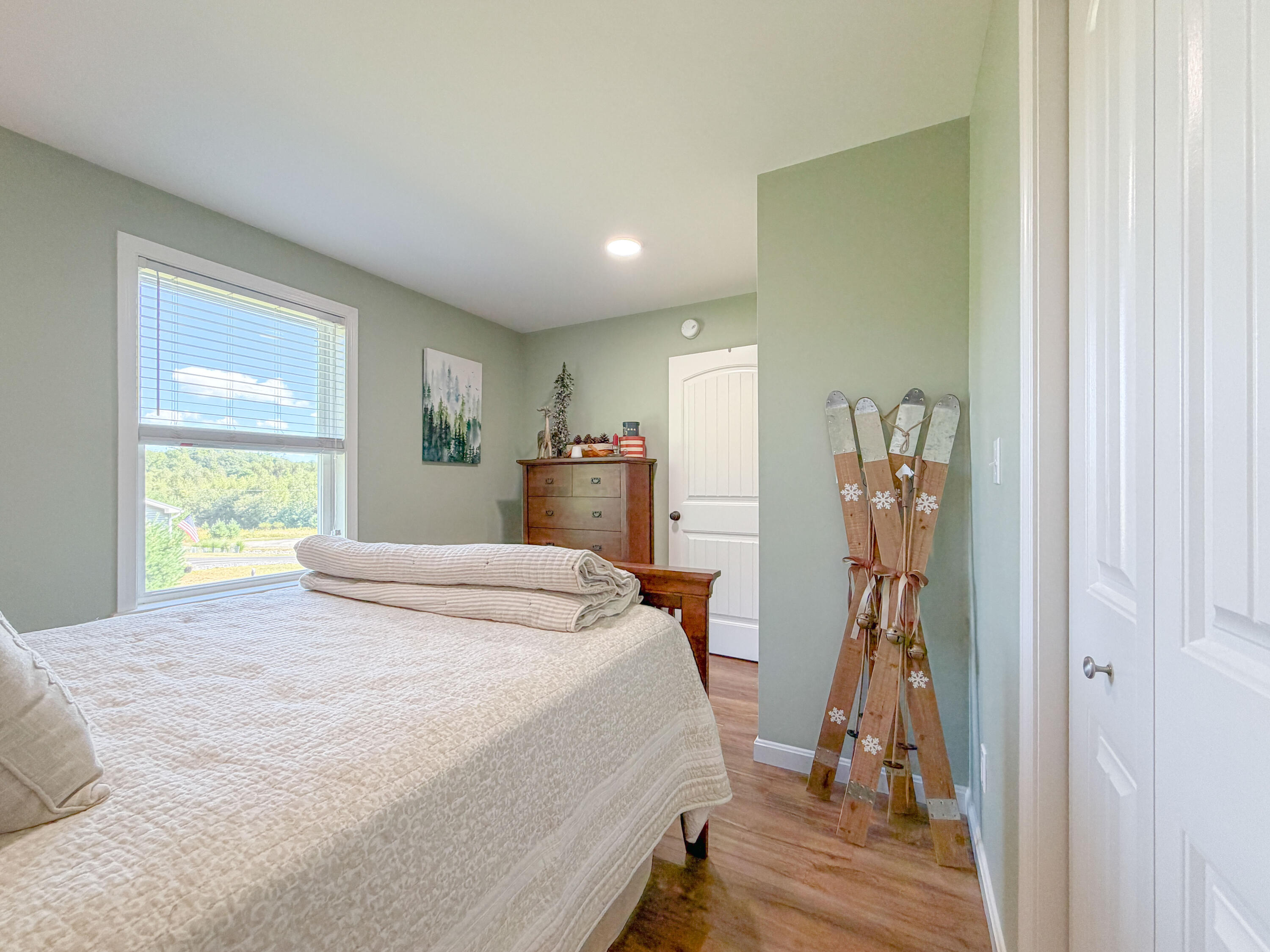 main property photo 54