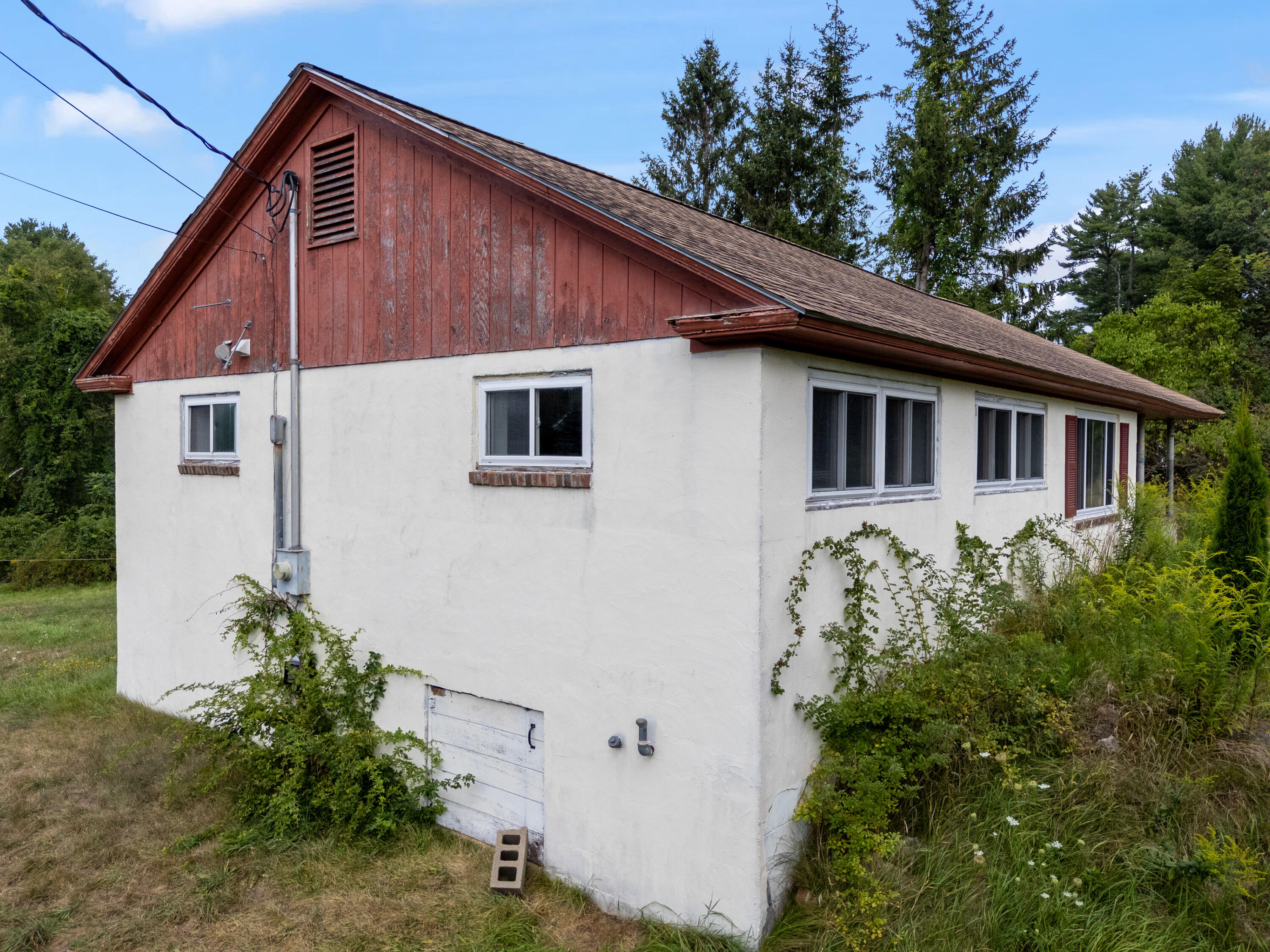 main property photo 50