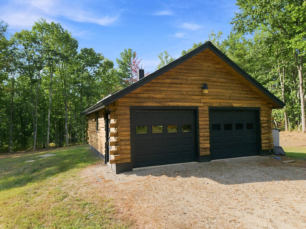 main property photo 33