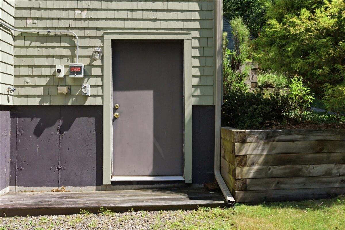 main property photo 74