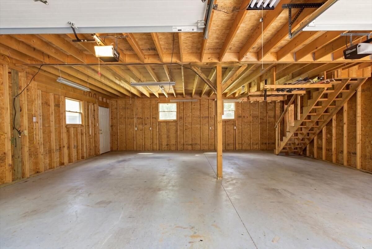 main property photo 79