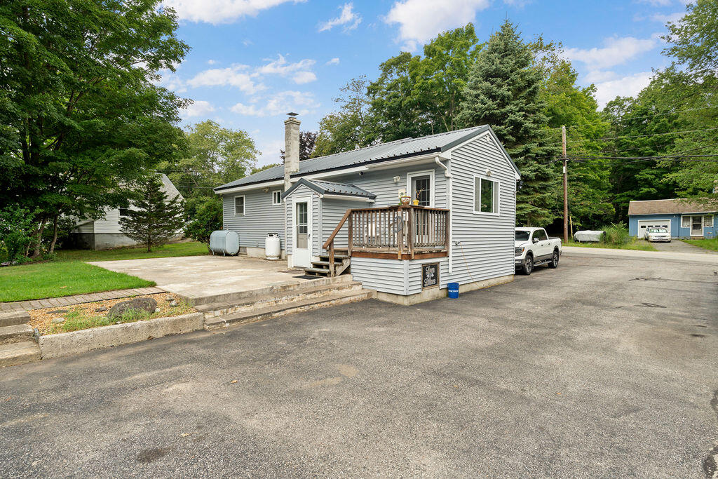 main property photo 7