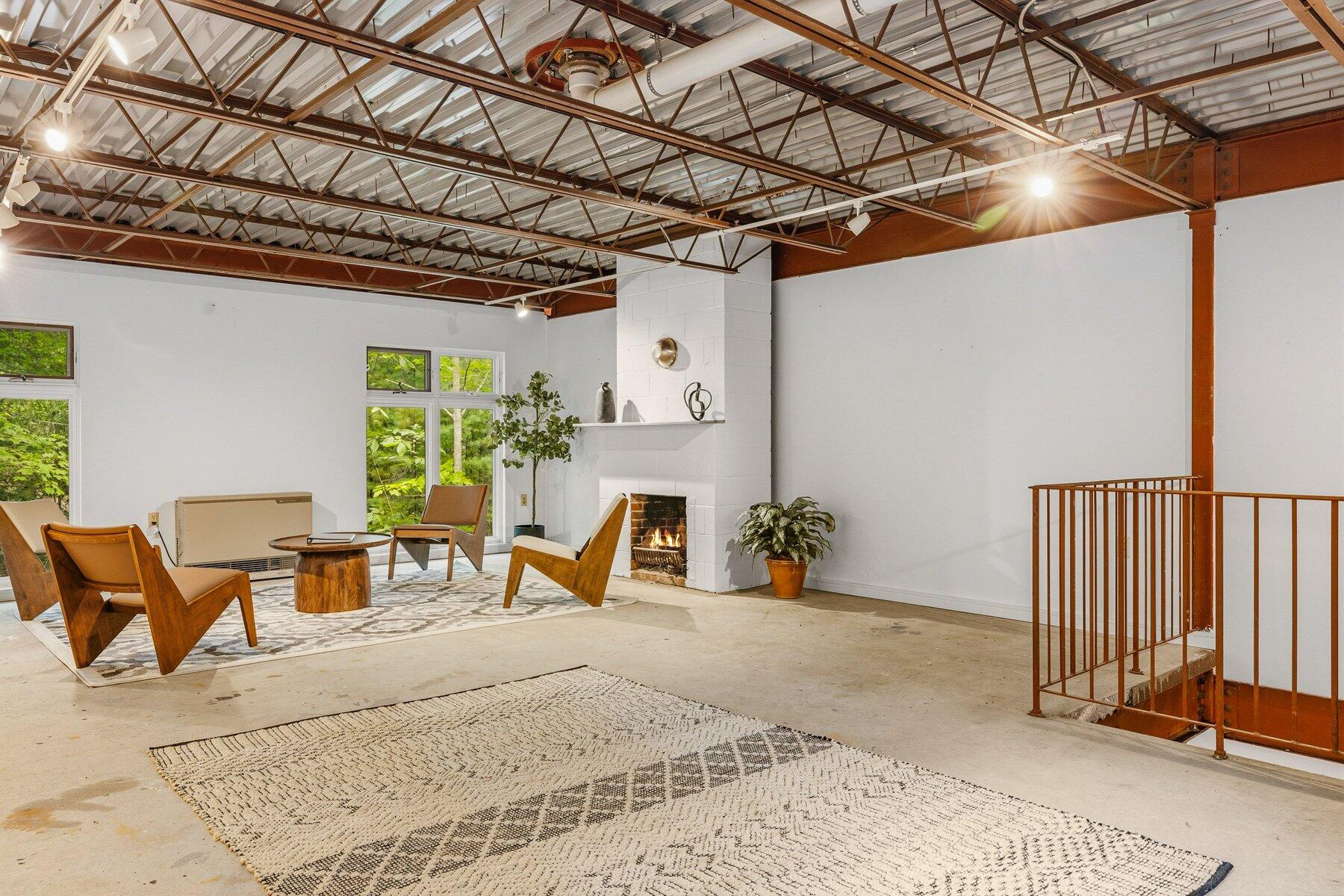 main property photo 49