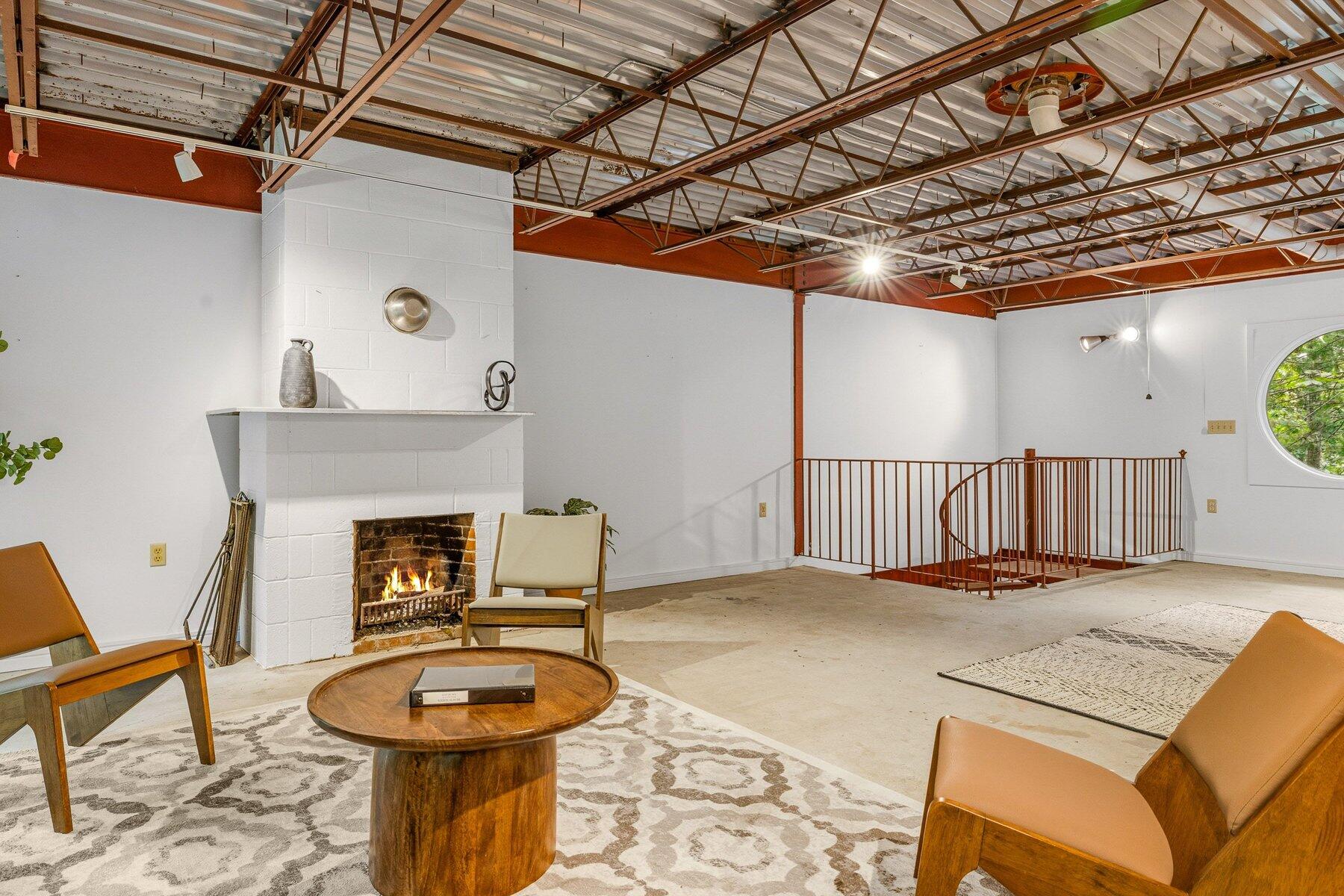 main property photo 50