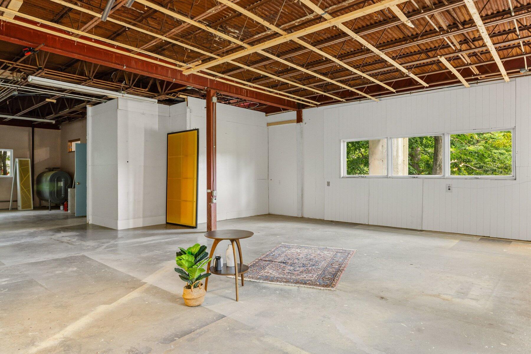 main property photo 59