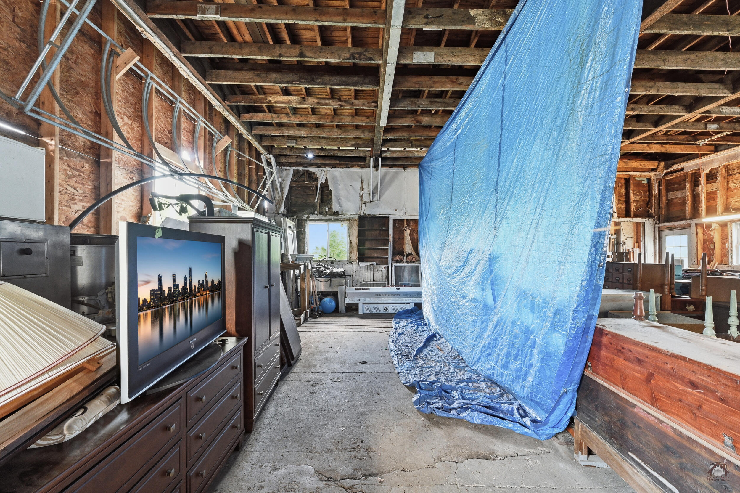 main property photo 49