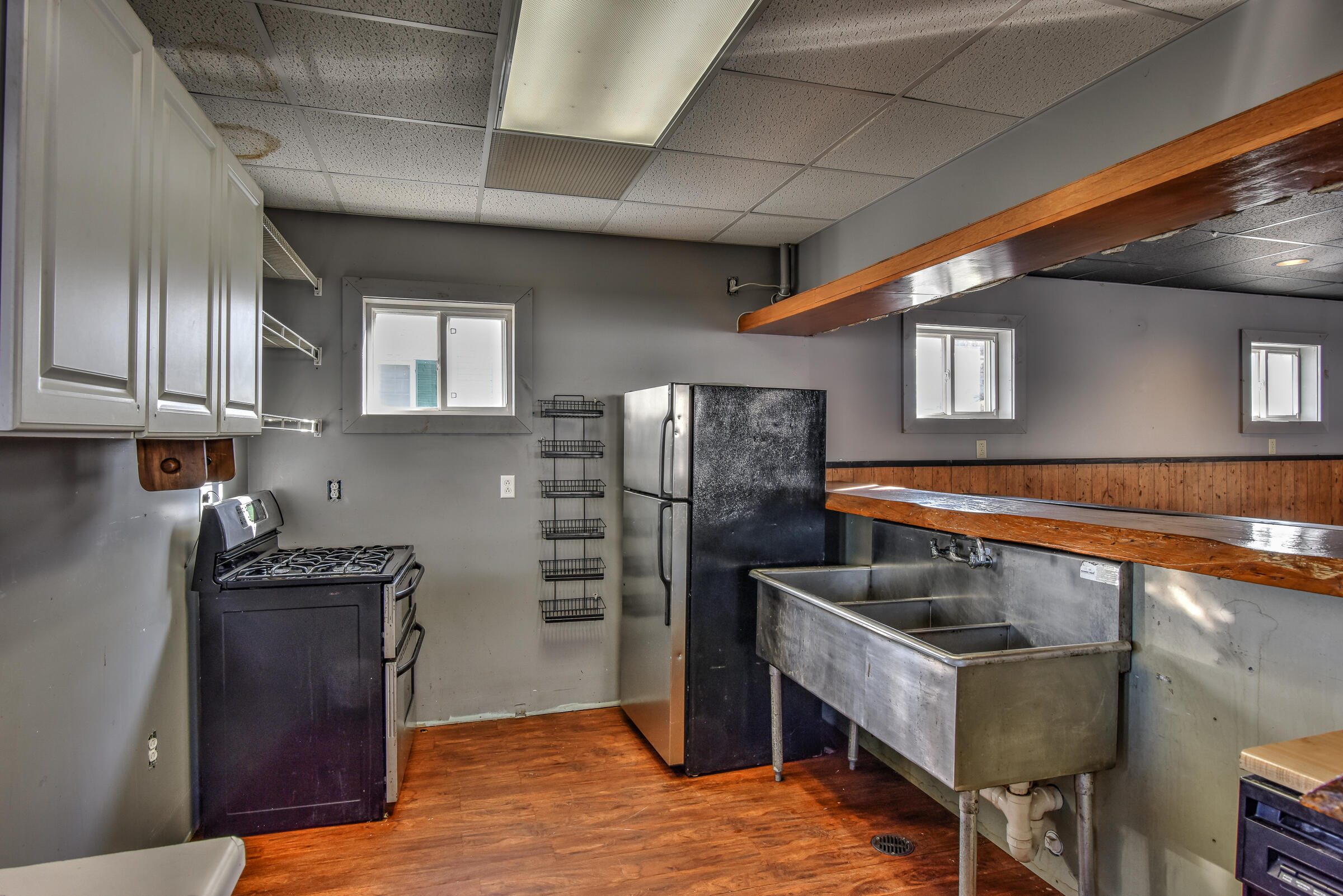 main property photo 63