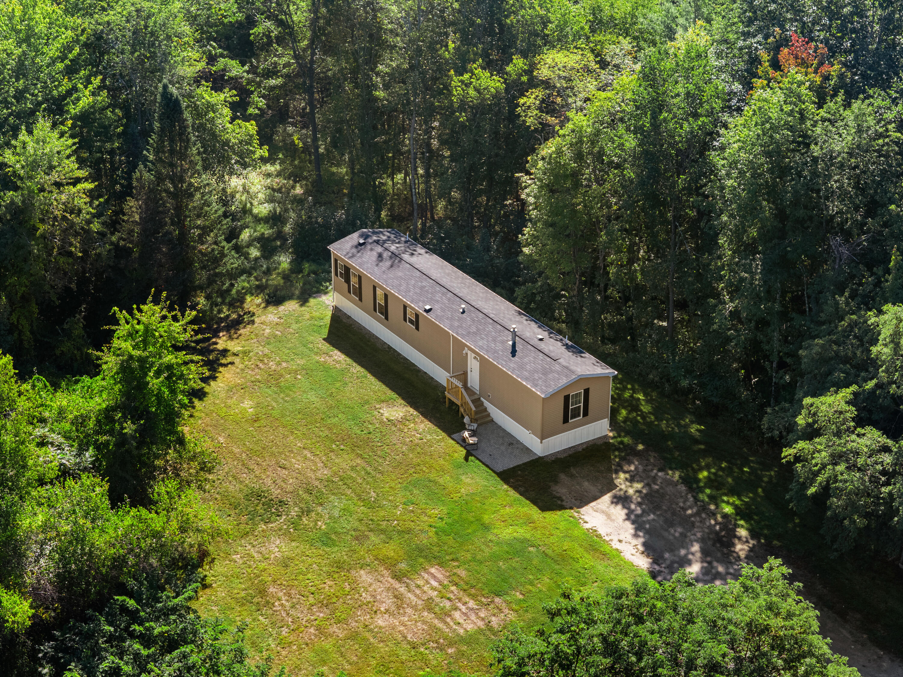 main property photo 23